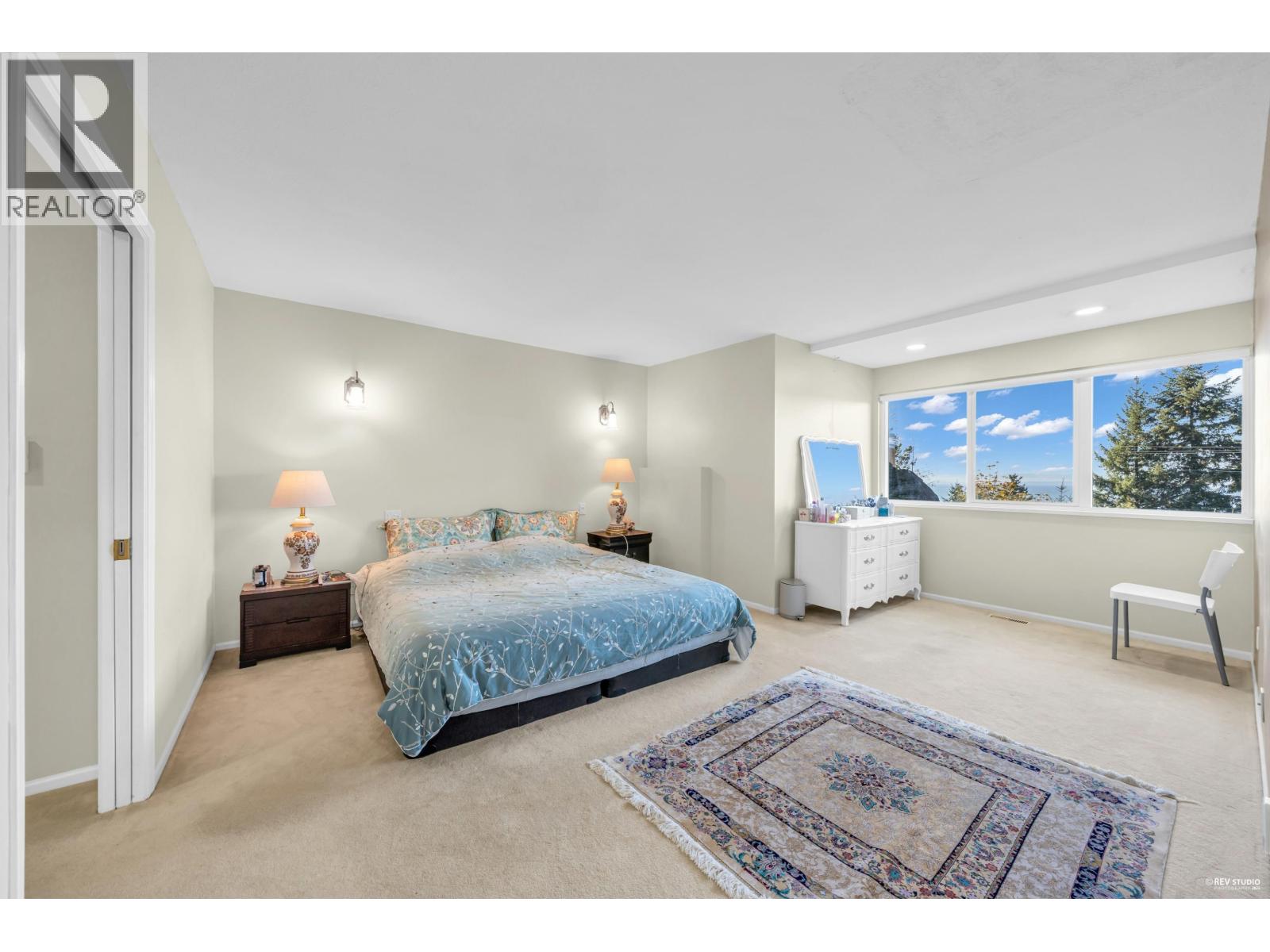 4673 Woodburn Road, West Vancouver, British Columbia  V7S 2W7 - Photo 2 - R3109063