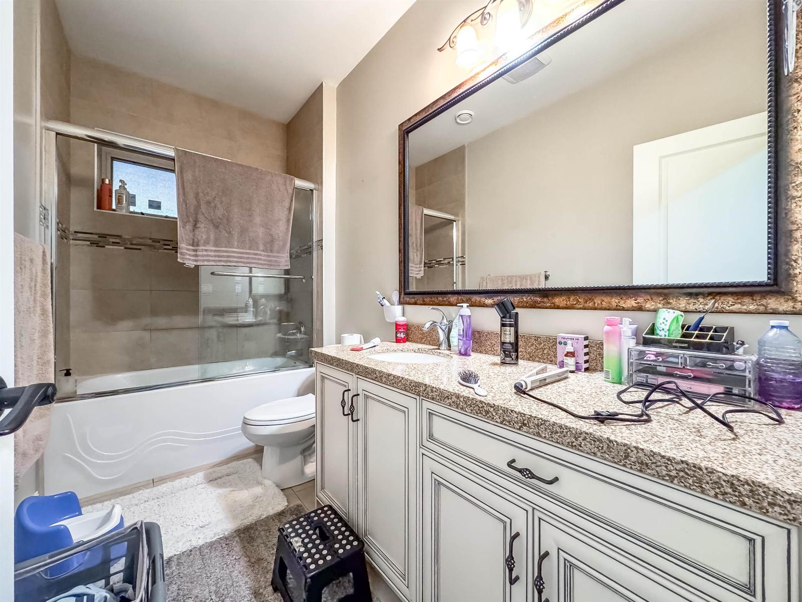 3225 164a Street, Surrey, British Columbia  V3Z 0G5 - Photo 7 - R3108923