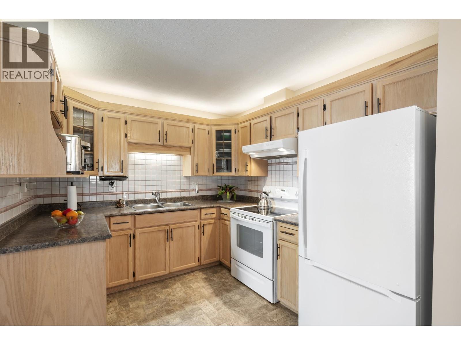 208 22611 116 Avenue, Maple Ridge, British Columbia V2X 0W7 - Photo 11 - R3109069