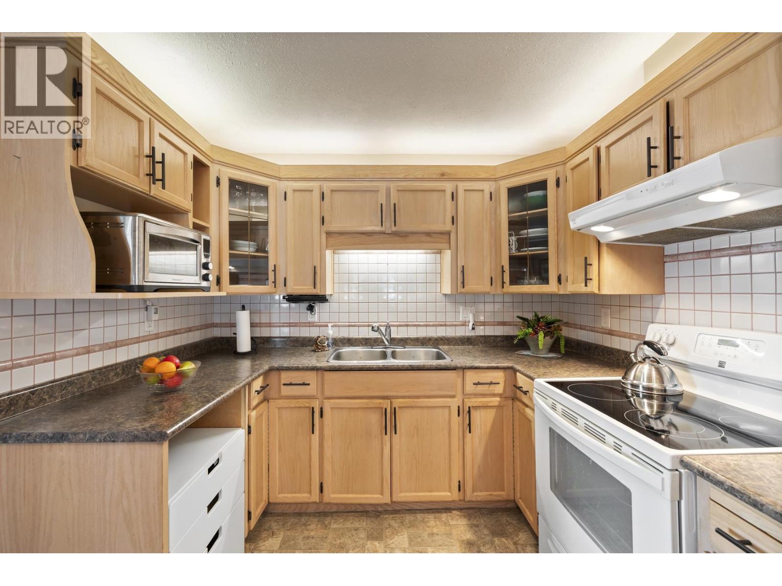 208 22611 116 Avenue, Maple Ridge, British Columbia V2X 0W7 - Photo 10 - R3109069