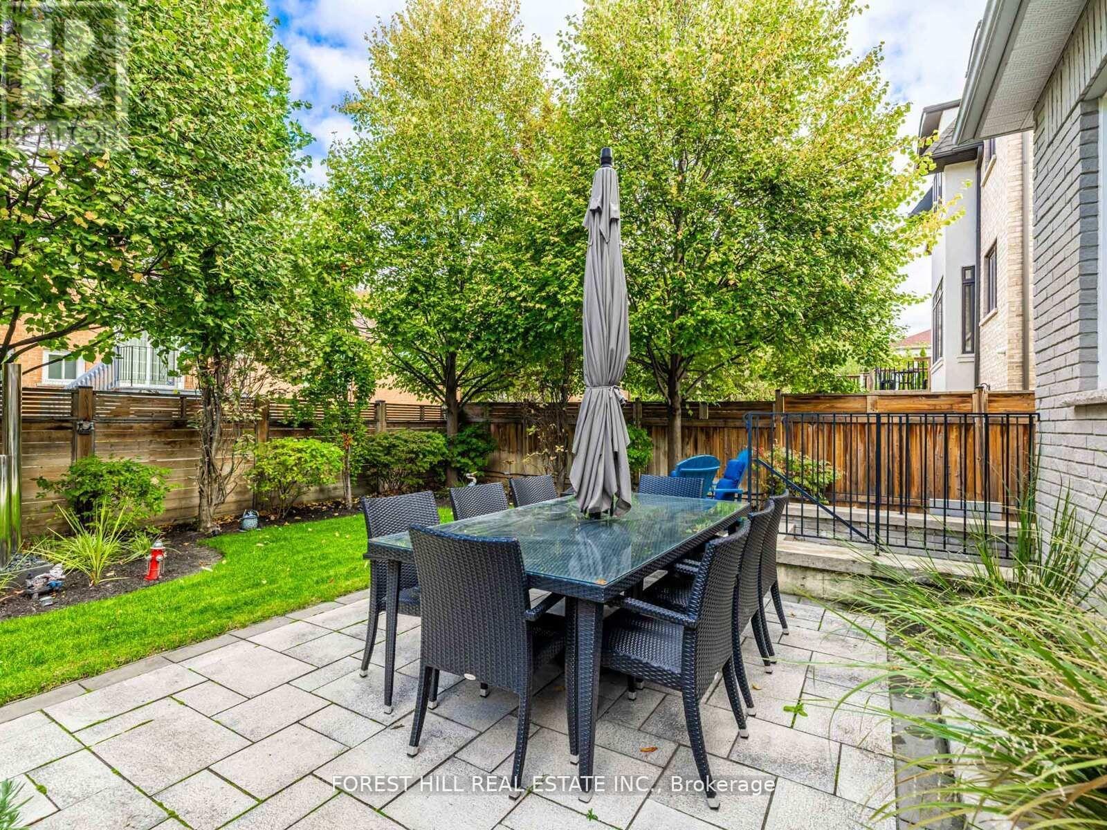 16 Northwood Drive, Toronto, Ontario  M2M 2J8 - Photo 38 - C12889226