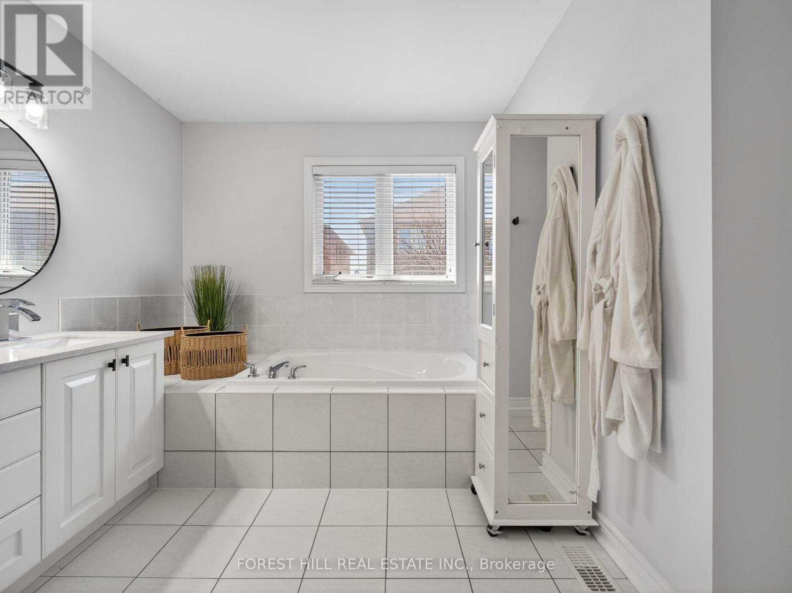 12 Wallenberg Drive, Vaughan, Ontario  L6A 4M1 - Photo 31 - N12974316