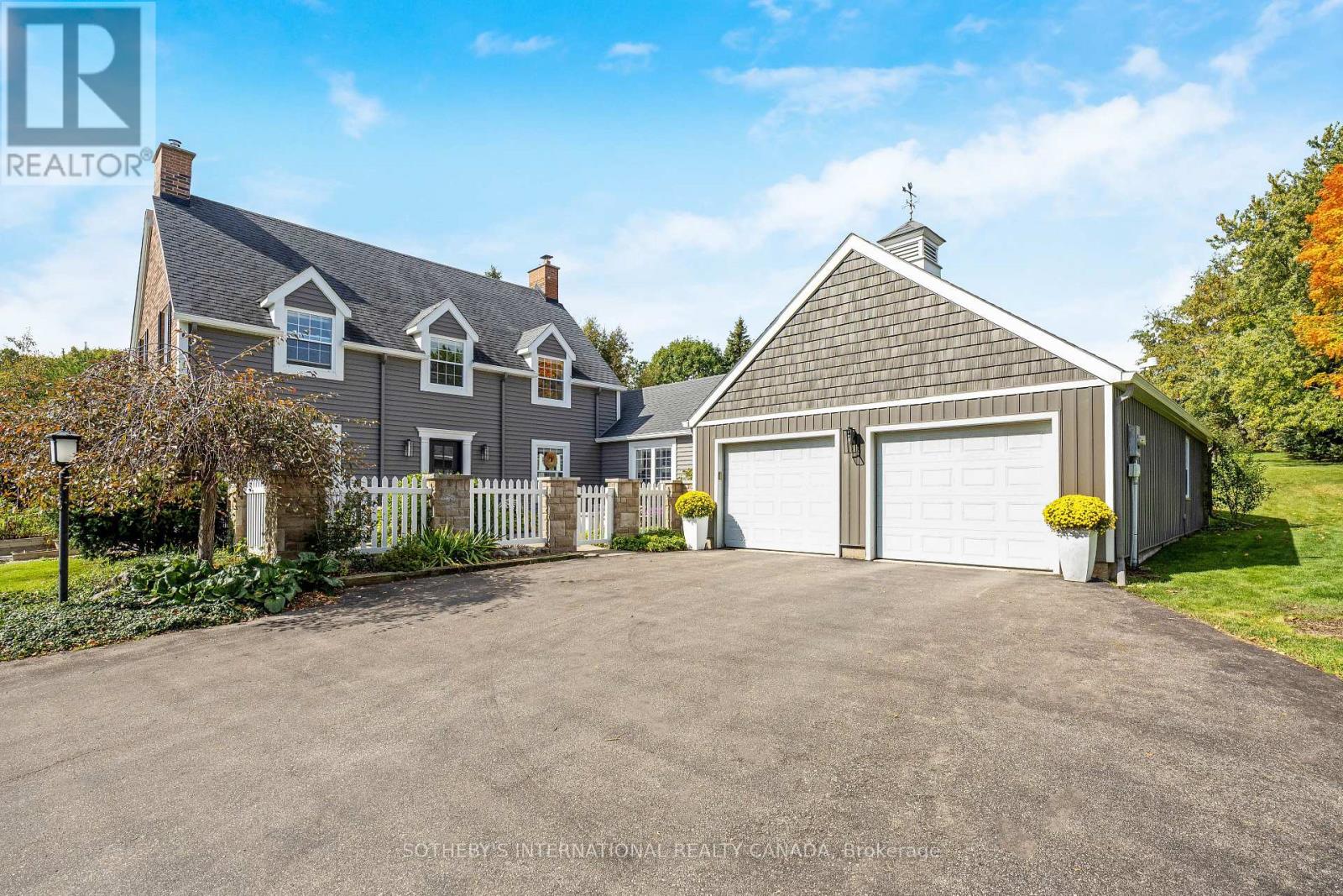 331 Wheelihan Way, Milton, Ontario  L0P 0A1 - Photo 2 - W12974302