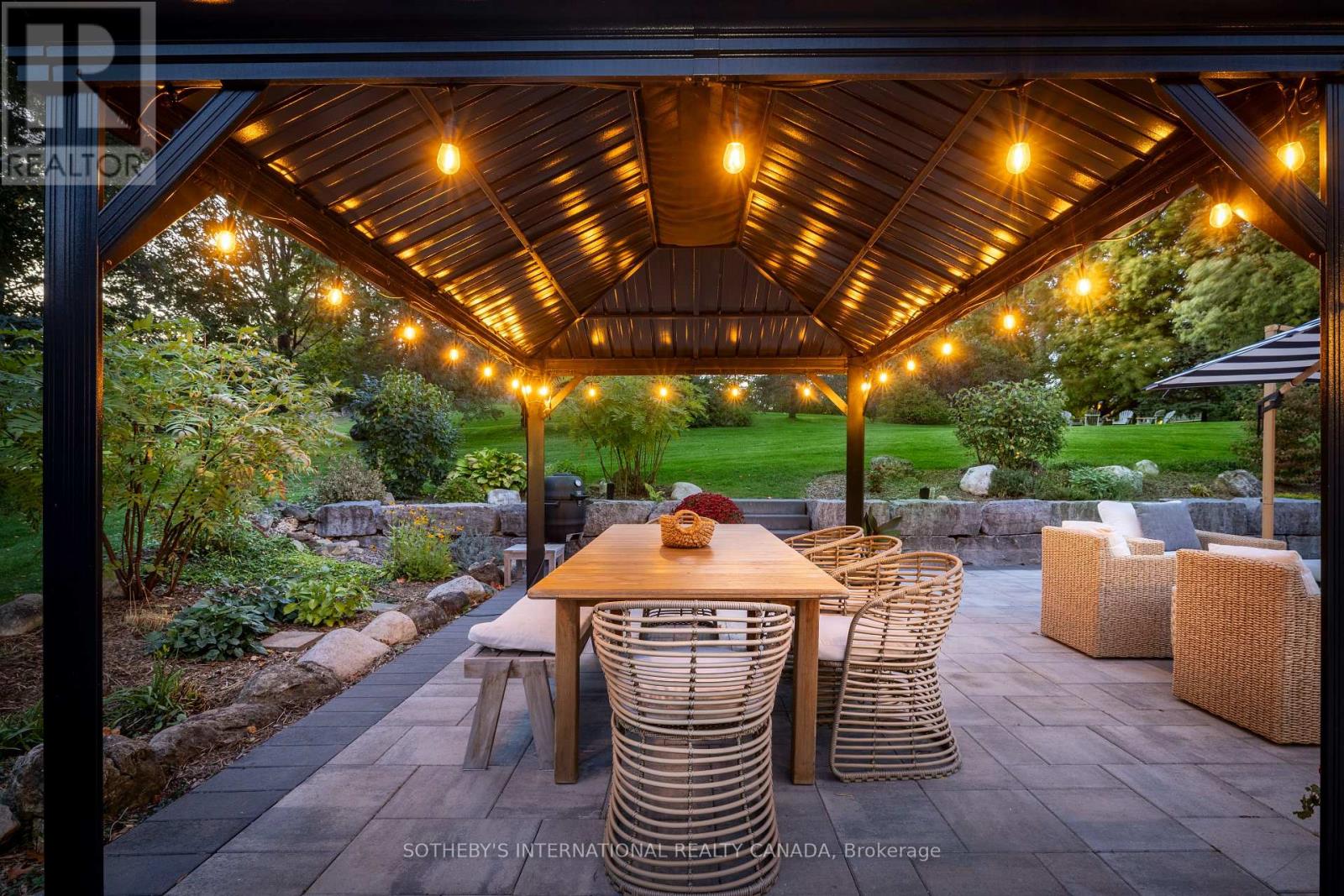 331 Wheelihan Way, Milton, Ontario  L0P 0A1 - Photo 44 - W12974302