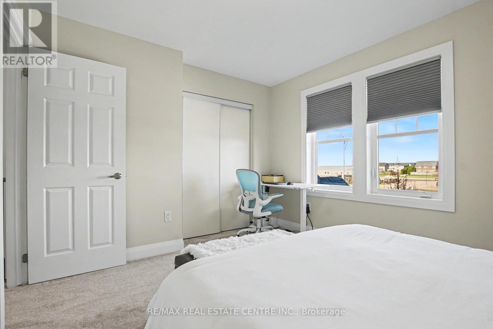 940 Clark Boulevard, Milton, Ontario  L9T 6P6 - Photo 24 - W12974318