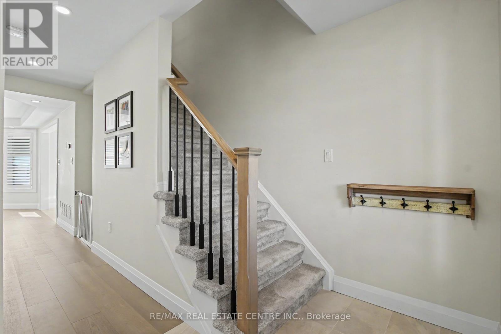 940 Clark Boulevard, Milton, Ontario  L9T 6P6 - Photo 7 - W12974318