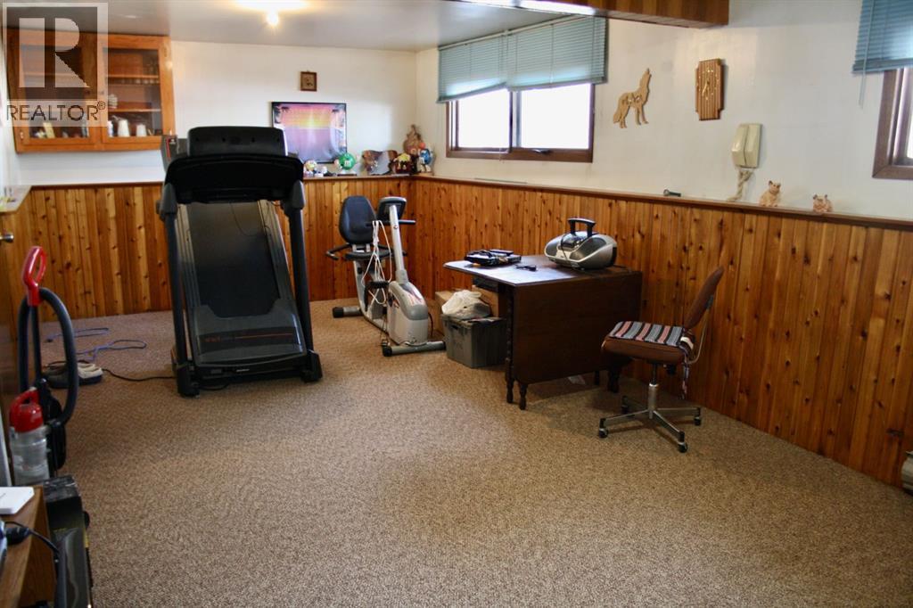 #25 4th Avenue E, Neilburg, Saskatchewan  S0M 2C0 - Photo 29 - A2300110