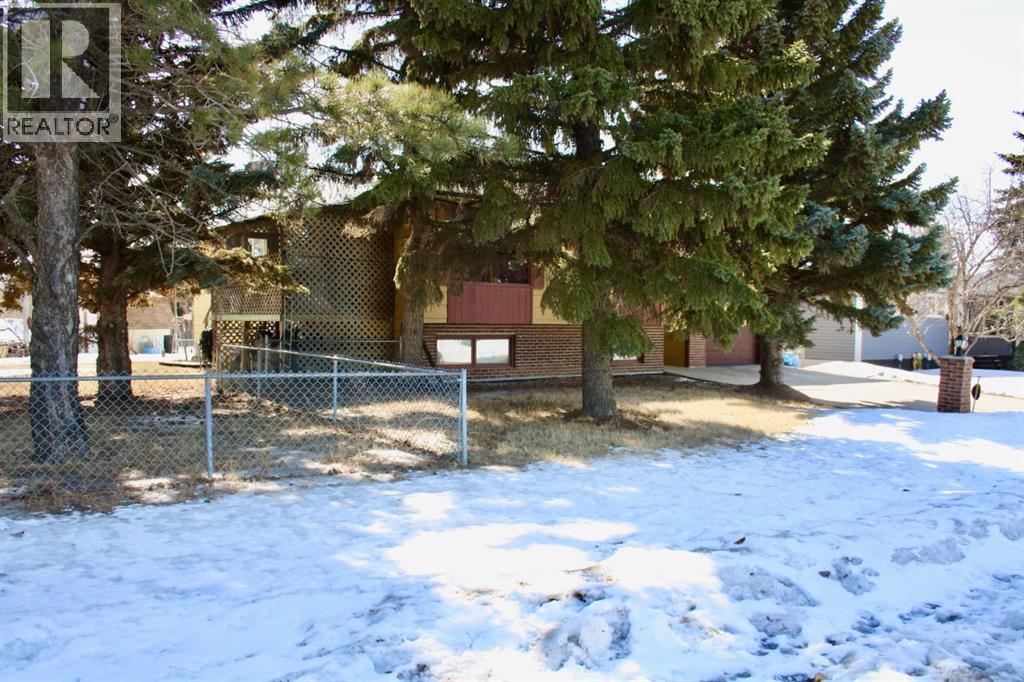 #25 4th Avenue E, Neilburg, Saskatchewan  S0M 2C0 - Photo 3 - A2300110