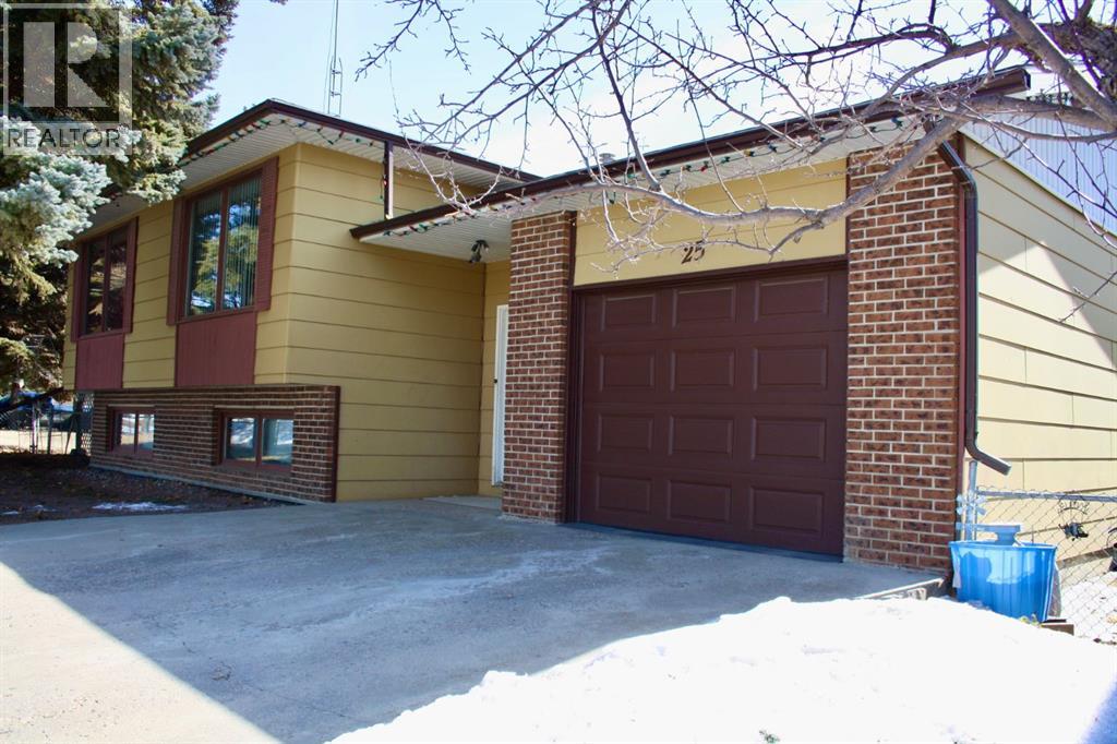 #25 4th Avenue E, Neilburg, Saskatchewan  S0M 2C0 - Photo 5 - A2300110