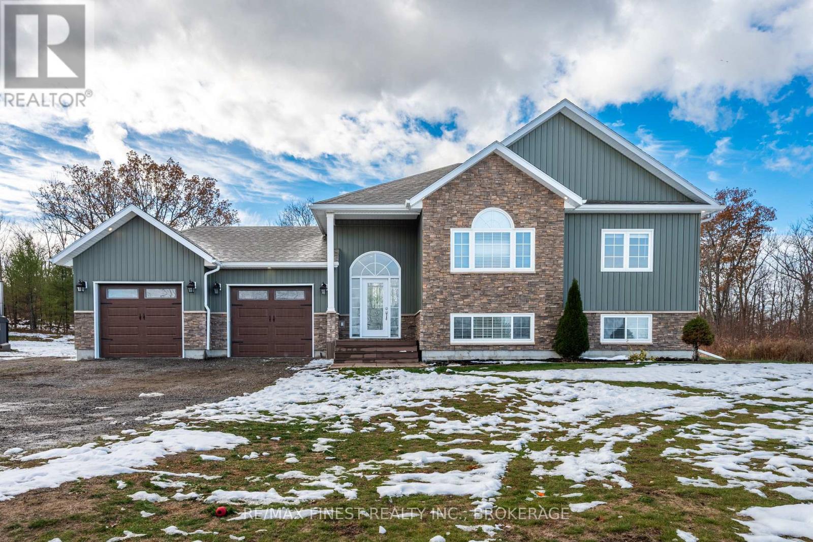 1557 LONG LAKE ROAD, Frontenac, Ontario