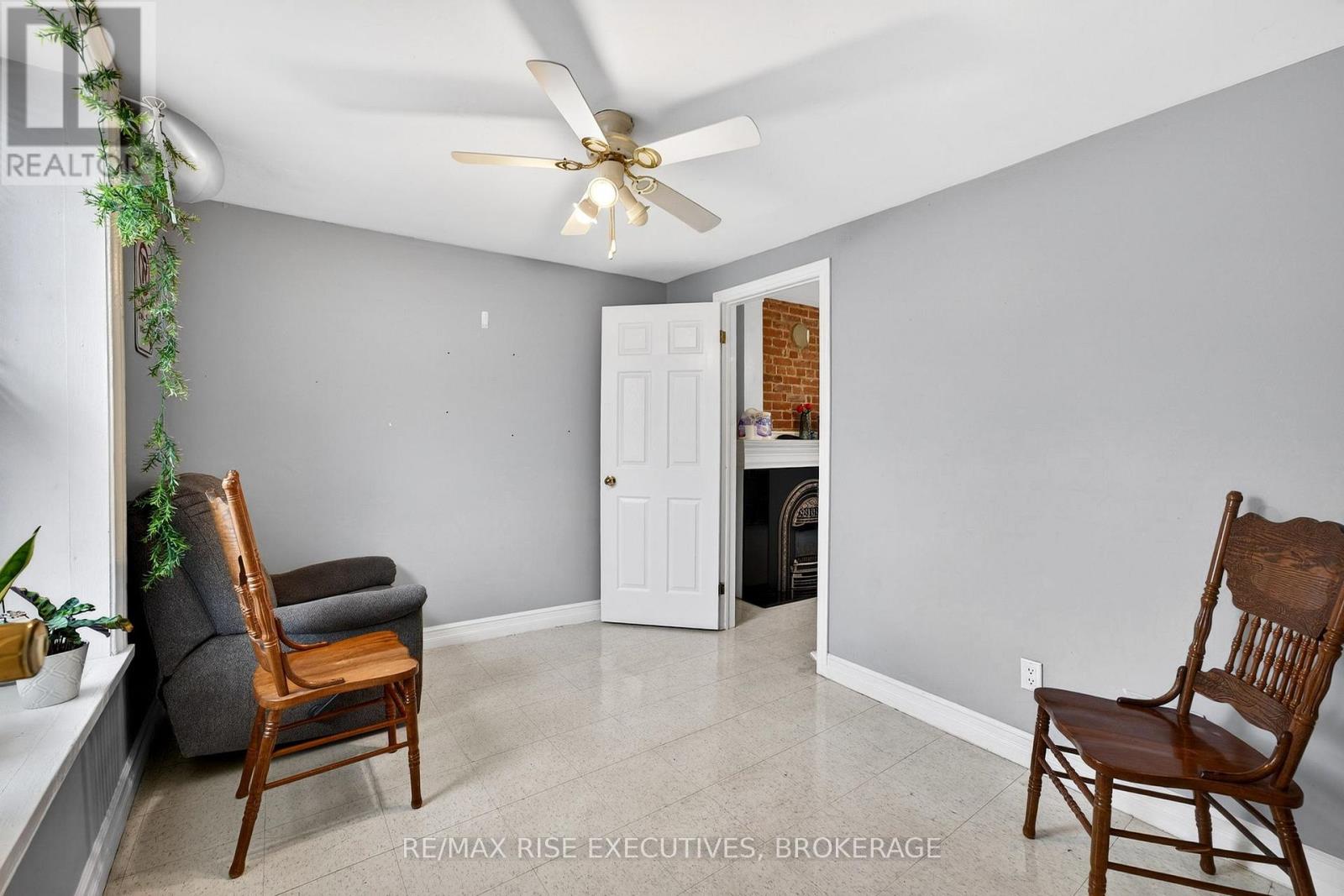 390 Division Street, Kingston, Ontario  K7K 4A7 - Photo 9 - X12972952