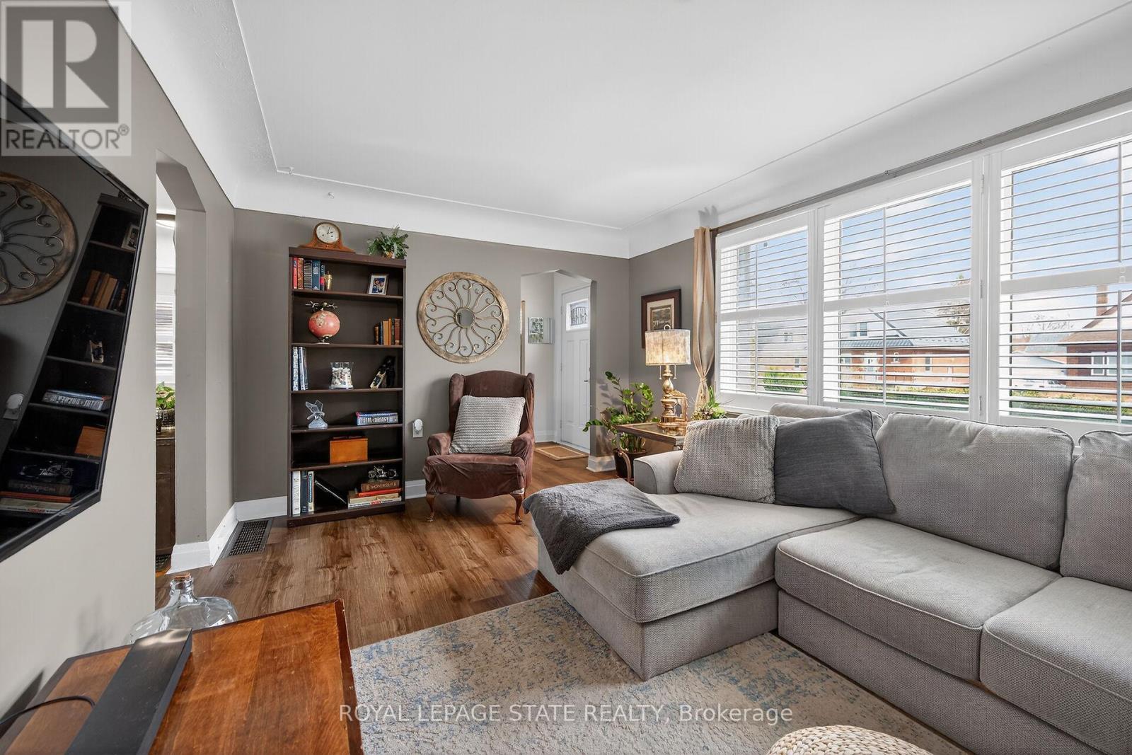 22 Marion Place, Hamilton, Ontario  L8G 1R7 - Photo 7 - X12974314