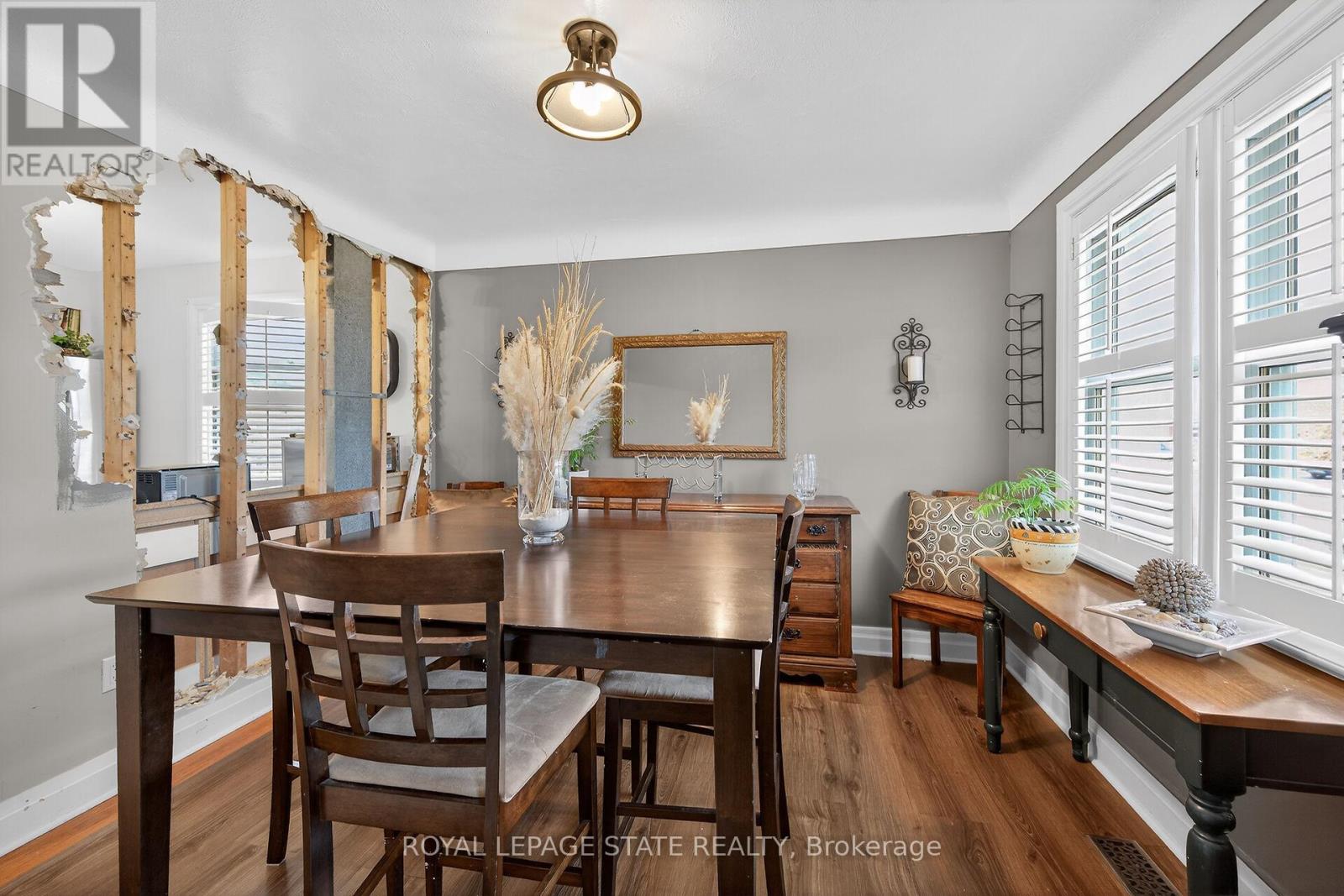 22 Marion Place, Hamilton, Ontario  L8G 1R7 - Photo 8 - X12974314