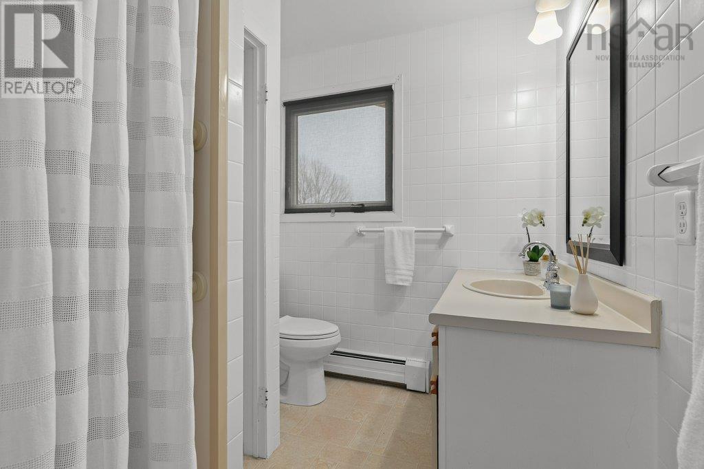 12 Brookdale Crescent, Dartmouth, Nova Scotia  B3A 2R5 - Photo 23 - 202606394