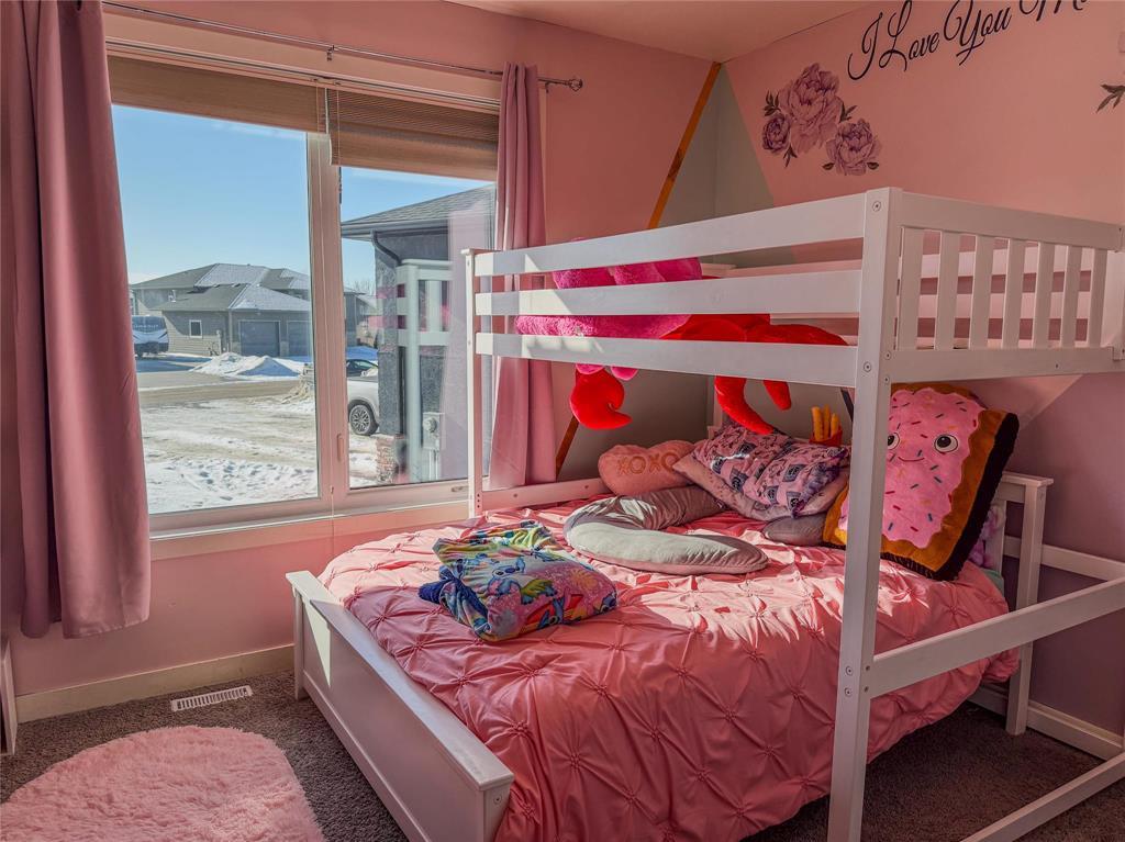 71 Evergreen Avenue, Mitchell, Manitoba  R5G 1H1 - Photo 10 - 202602772