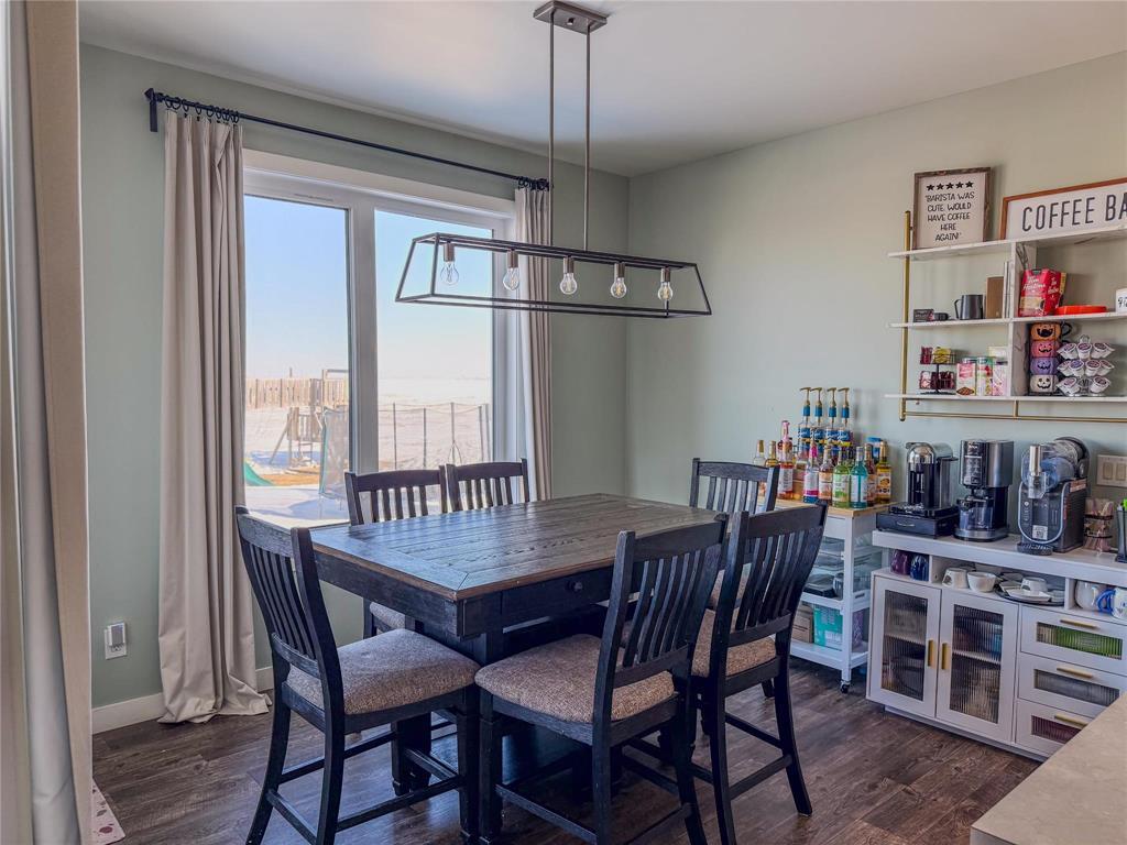 71 Evergreen Avenue, Mitchell, Manitoba  R5G 1H1 - Photo 6 - 202602772