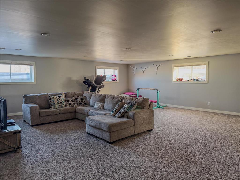 71 Evergreen Avenue, Mitchell, Manitoba  R5G 1H1 - Photo 12 - 202602772