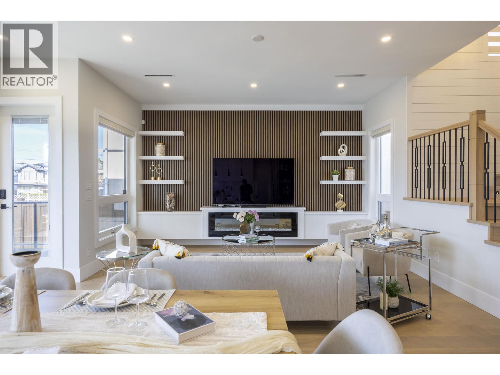 8093 14th Avenue, Burnaby, British Columbia  V3N 2B5 - Photo 11 - R3109059