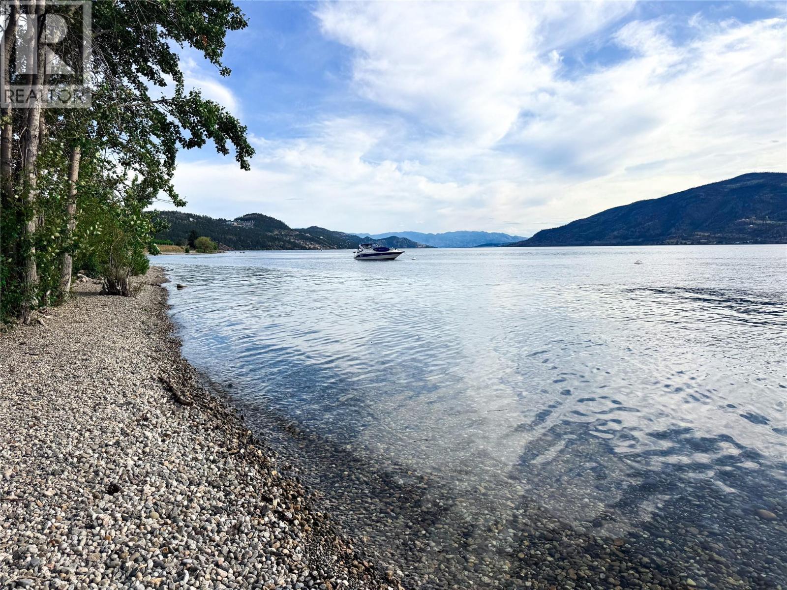 9775/9819 Okanagan Centre Road W, Lake Country, British Columbia  V4V 1T6 - Photo 6 - 10354155