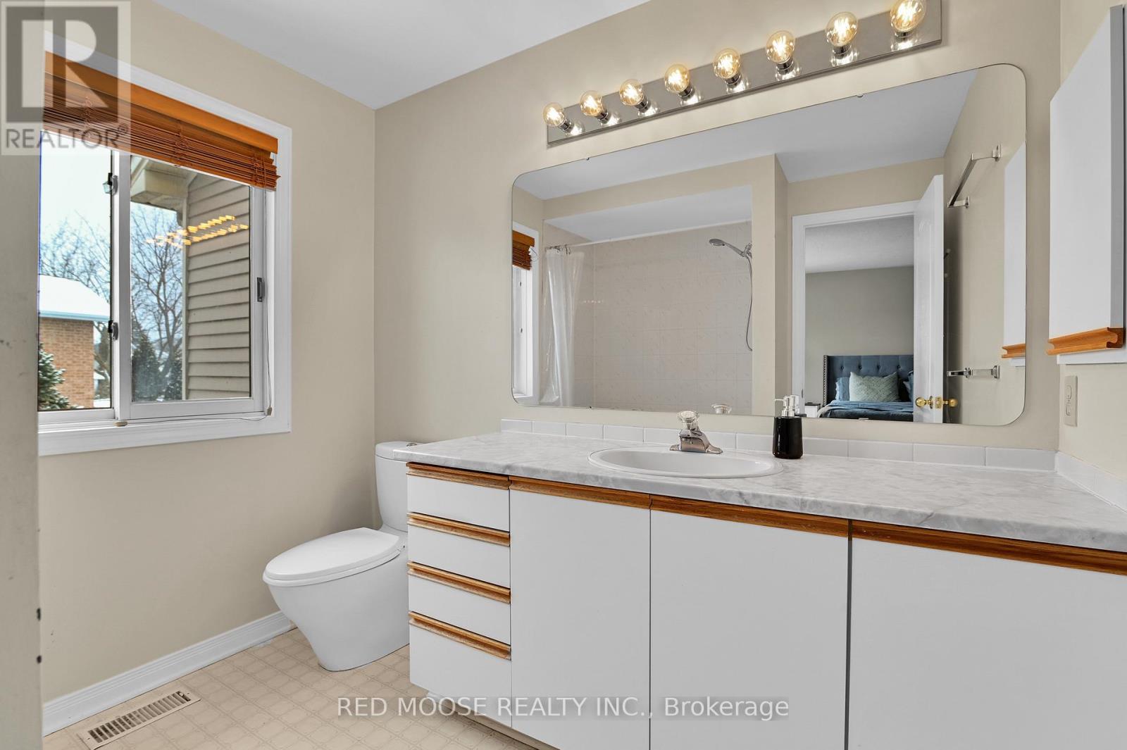 12 Willwood Crescent, Ottawa, Ontario  K2J 4B2 - Photo 16 - X12974348