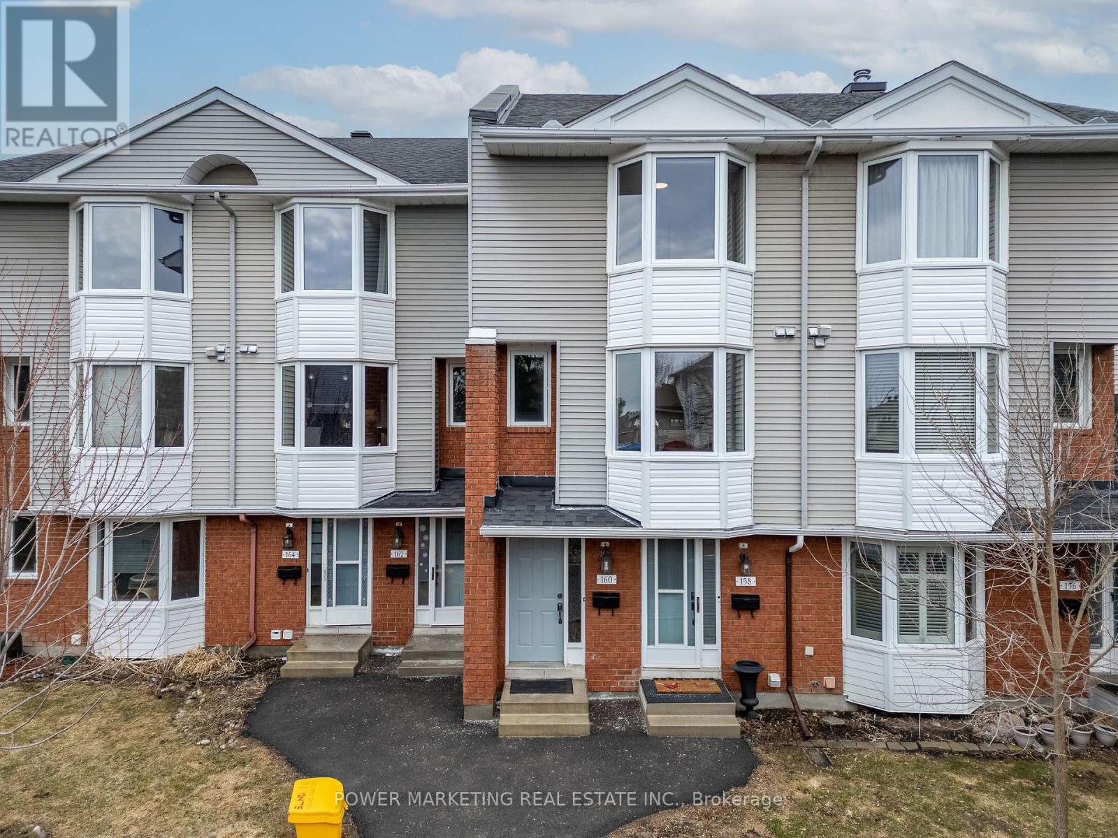 160 RUSHFORD PRIVATE, Ottawa, Ontario