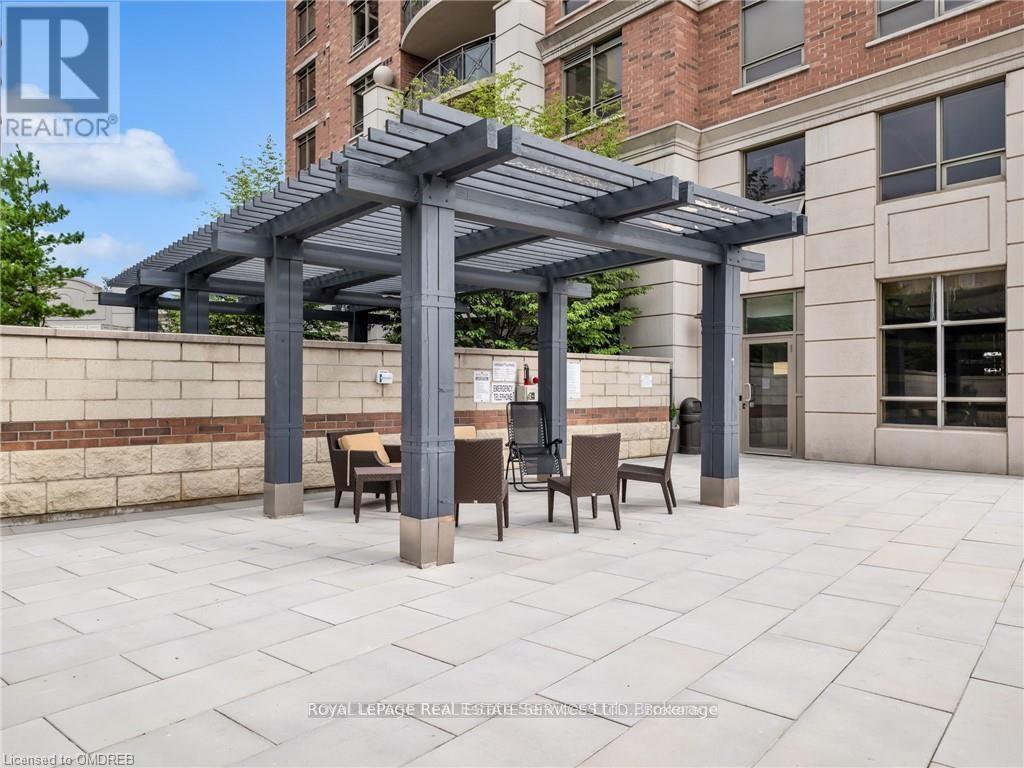 1104 - 2379 Central Park Drive, Oakville, Ontario  L6H 0E3 - Photo 5 - W12974342