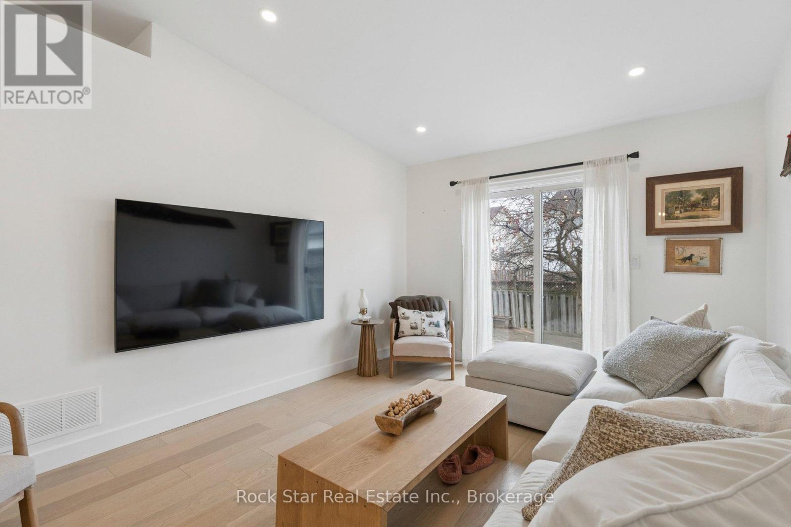 4467 Michael Avenue, Lincoln, Ontario  L3J 0E2 - Photo 5 - X12974346