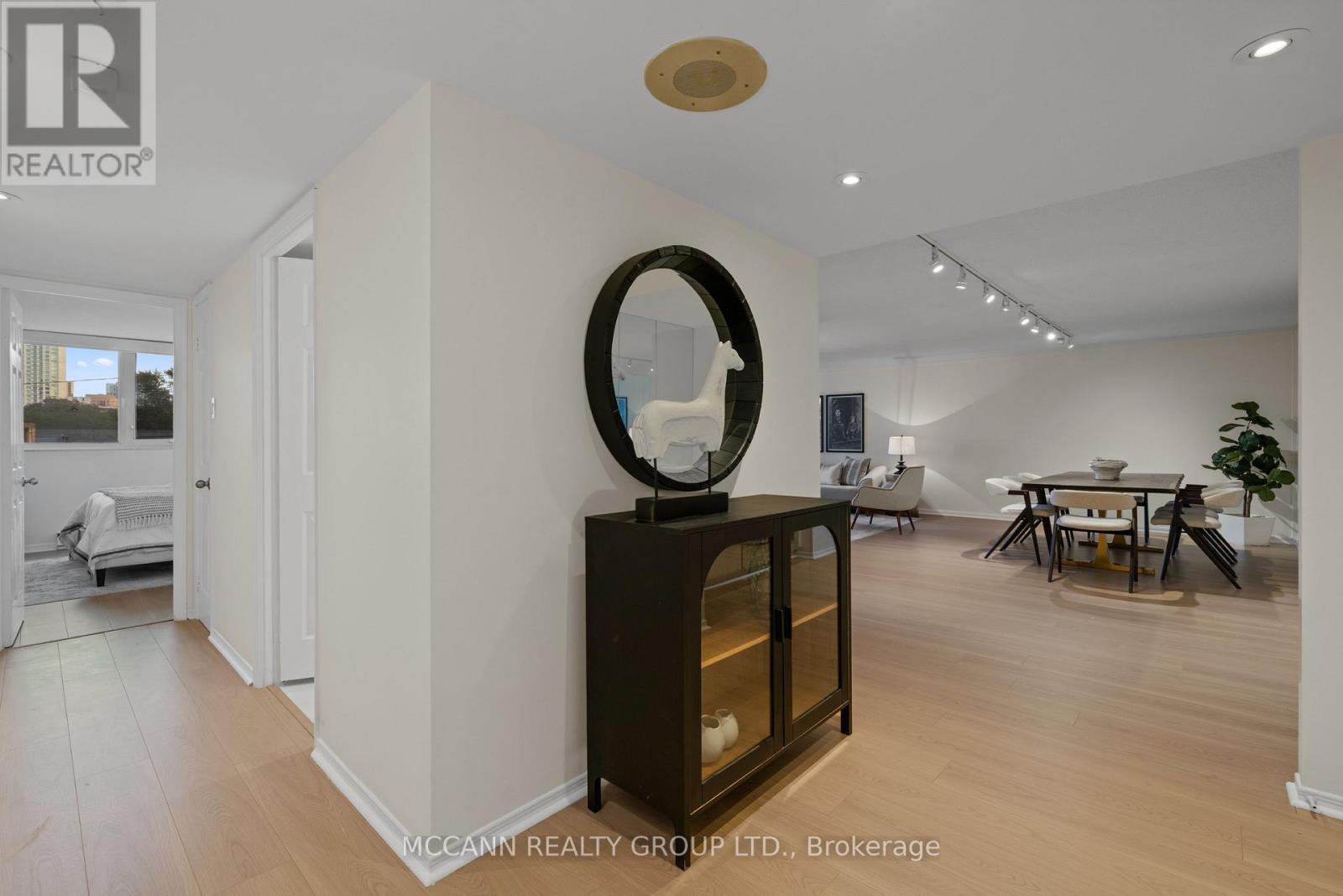 301 - 360 Bloor Street E, Toronto, Ontario  M4W 3M3 - Photo 3 - C12974344