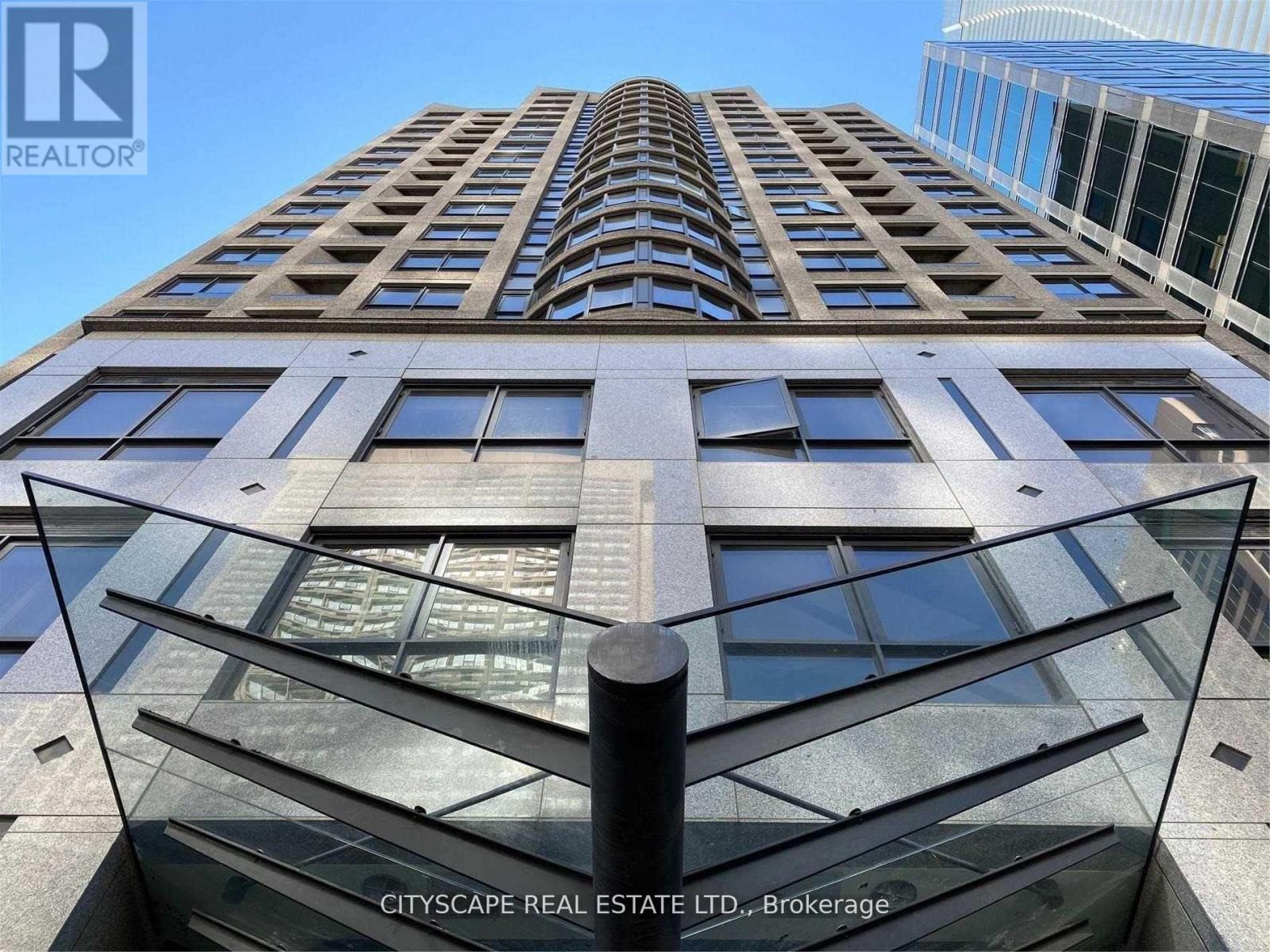 Lph8 - 55 Bloor Street E, Toronto, Ontario  M4W 3W6 - Photo 2 - C12974366