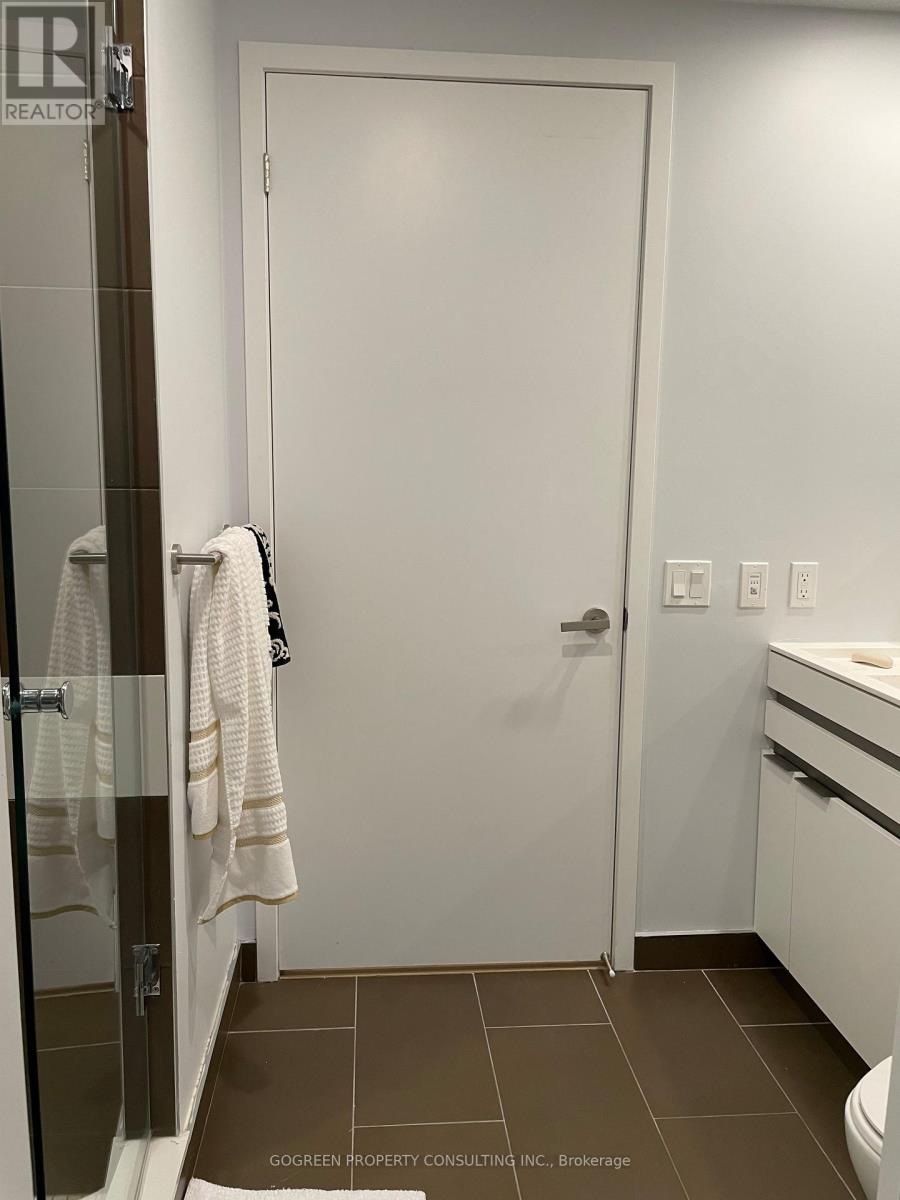 2509 - 197 Yonge Street, Toronto, Ontario  M5B 1M4 - Photo 14 - C12974378