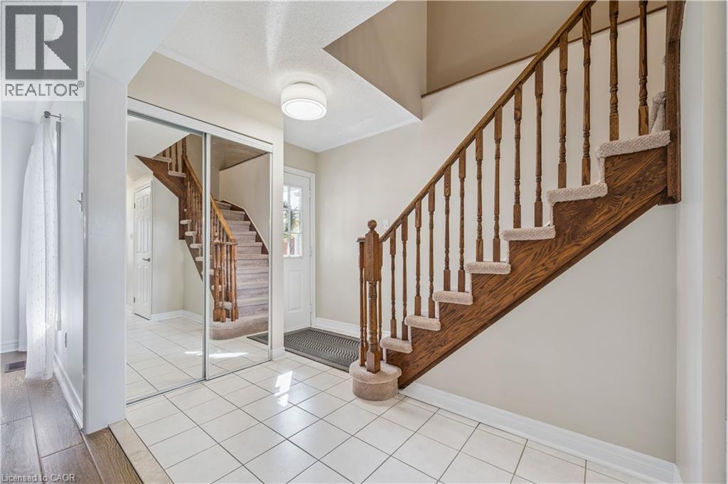 116 Essex Point Drive, Cambridge, Ontario  N1T 1W6 - Photo 4 - 40818152