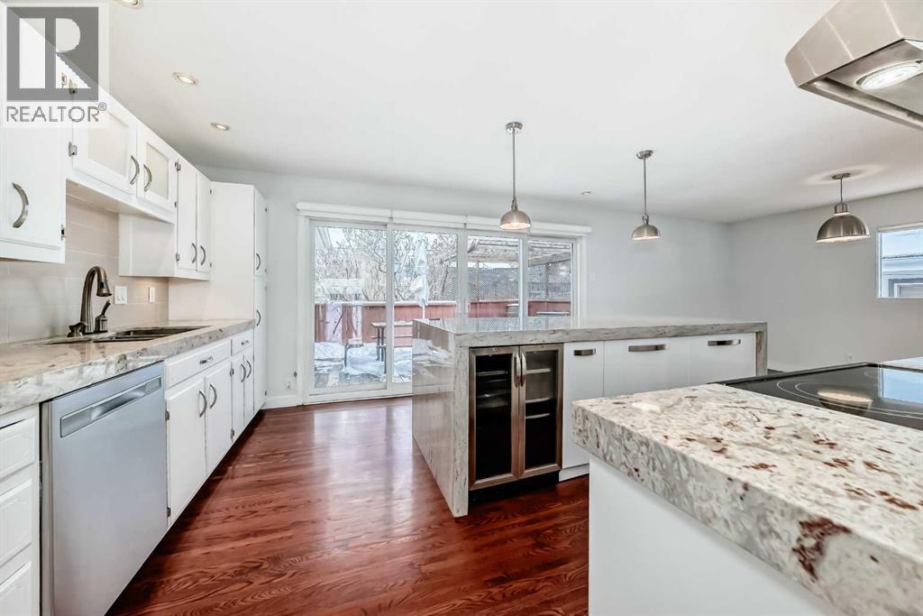 9723 Fairmount Drive SE, Calgary, Alberta  T2J 0R9 - Photo 5 - A2289270