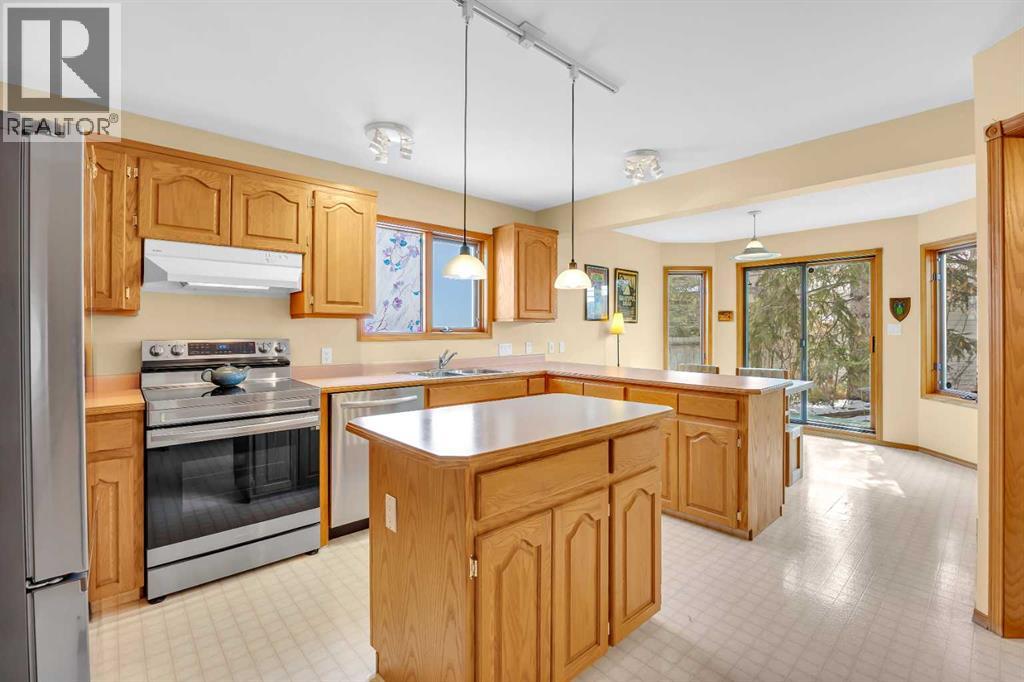 527 25 Avenue NE, Calgary, Alberta  T2E 1Y6 - Photo 14 - A2299491