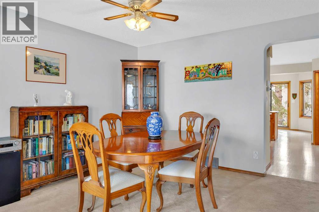 527 25 Avenue NE, Calgary, Alberta  T2E 1Y6 - Photo 11 - A2299491