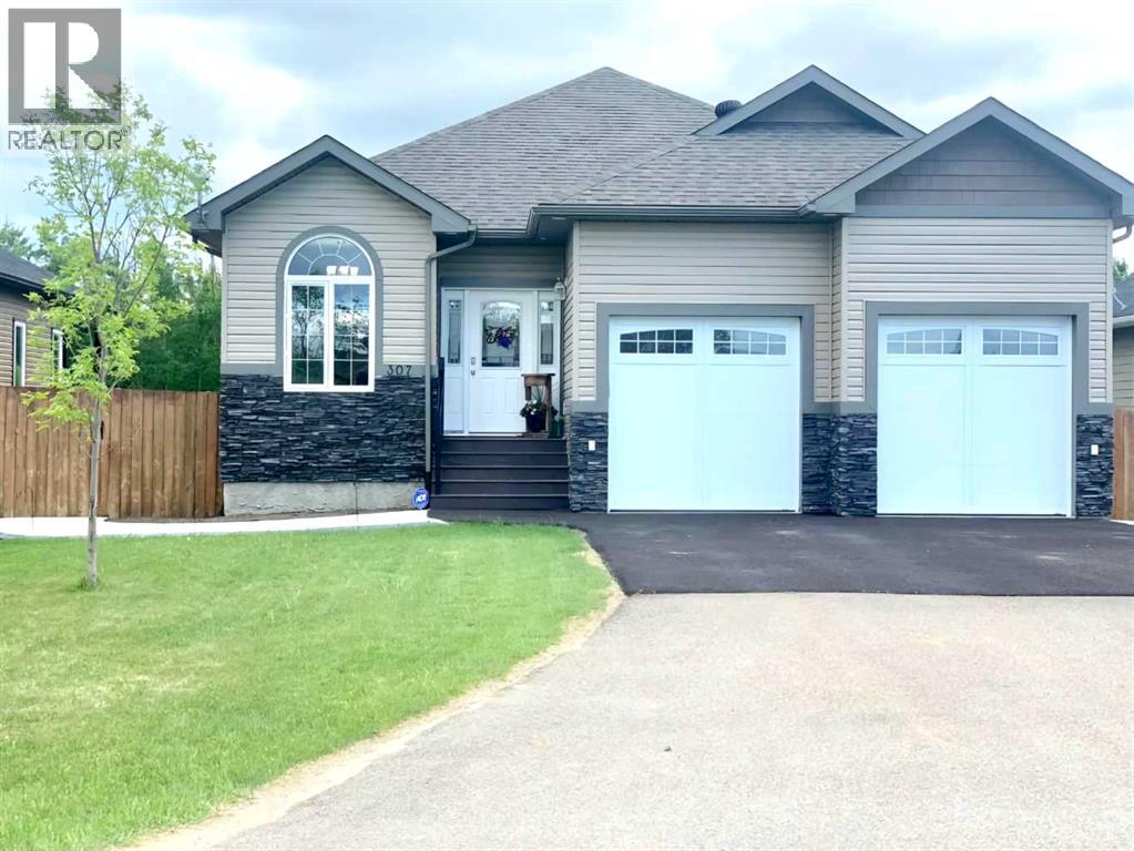 307 Highland Way, Lac La Biche, Alberta T0A 2C0 - Photo 1 - A2299005
