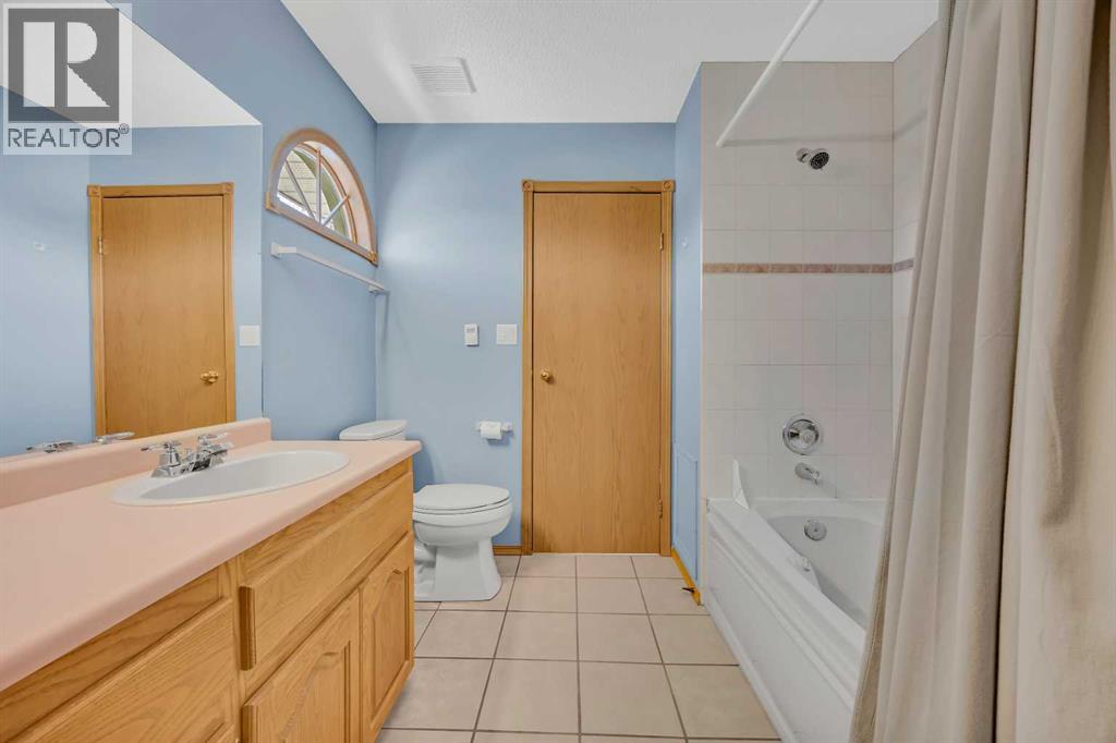 527 25 Avenue NE, Calgary, Alberta  T2E 1Y6 - Photo 38 - A2299491