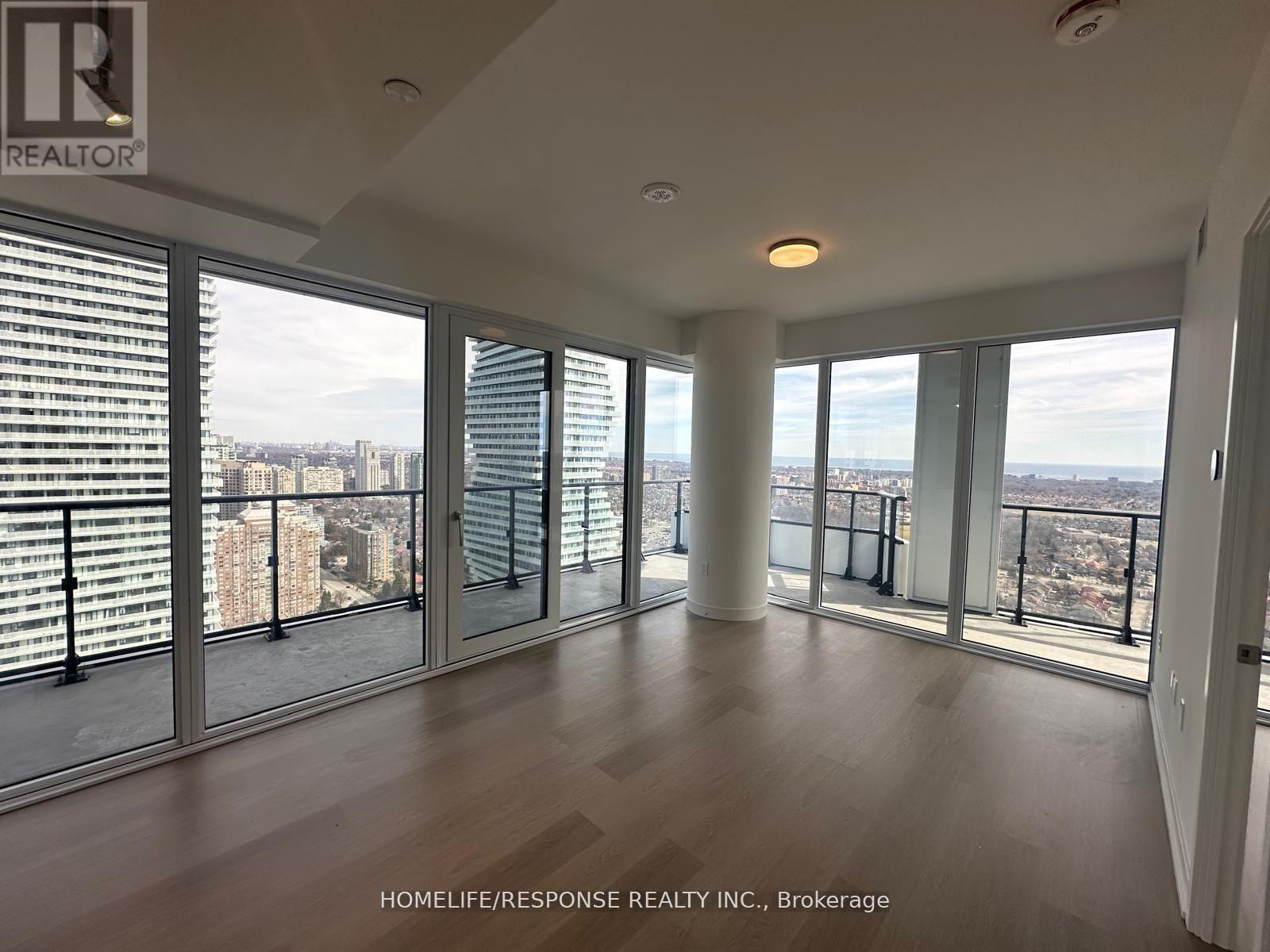 3808 - 448 Burnhamthorpe Road W, Mississauga, Ontario  L5B 4M6 - Photo 10 - W12974332