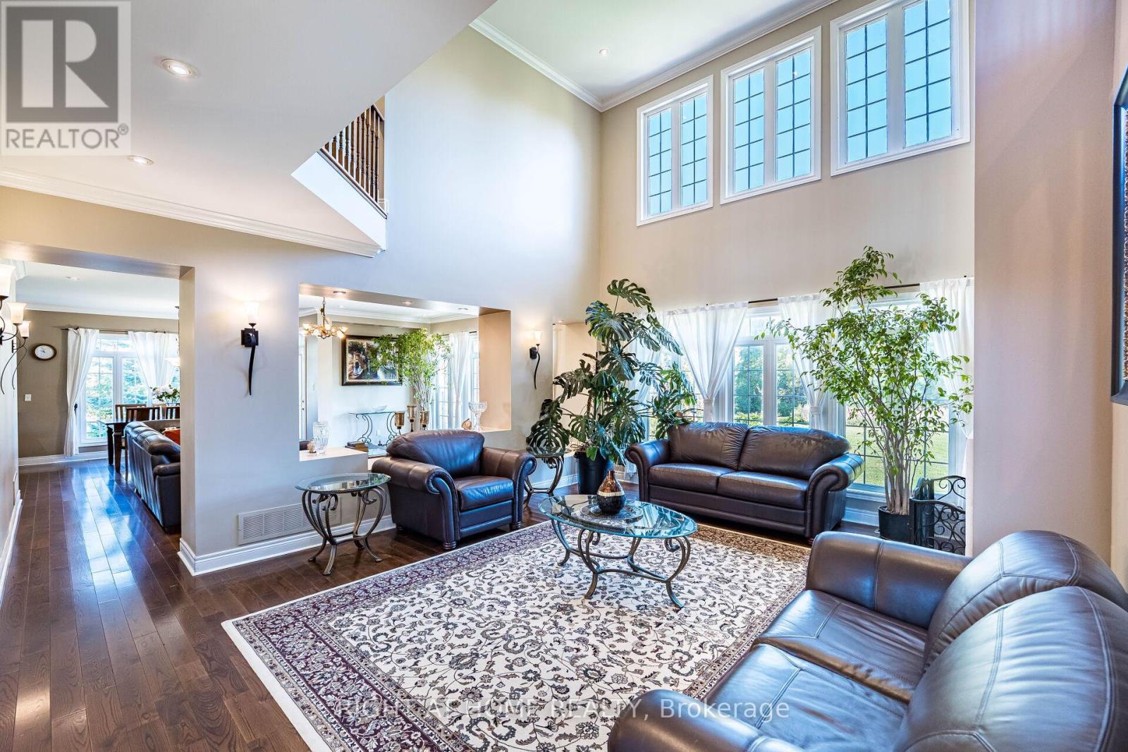 11150 Menzies Court, Milton, Ontario  L0P 1B0 - Photo 10 - W12974390