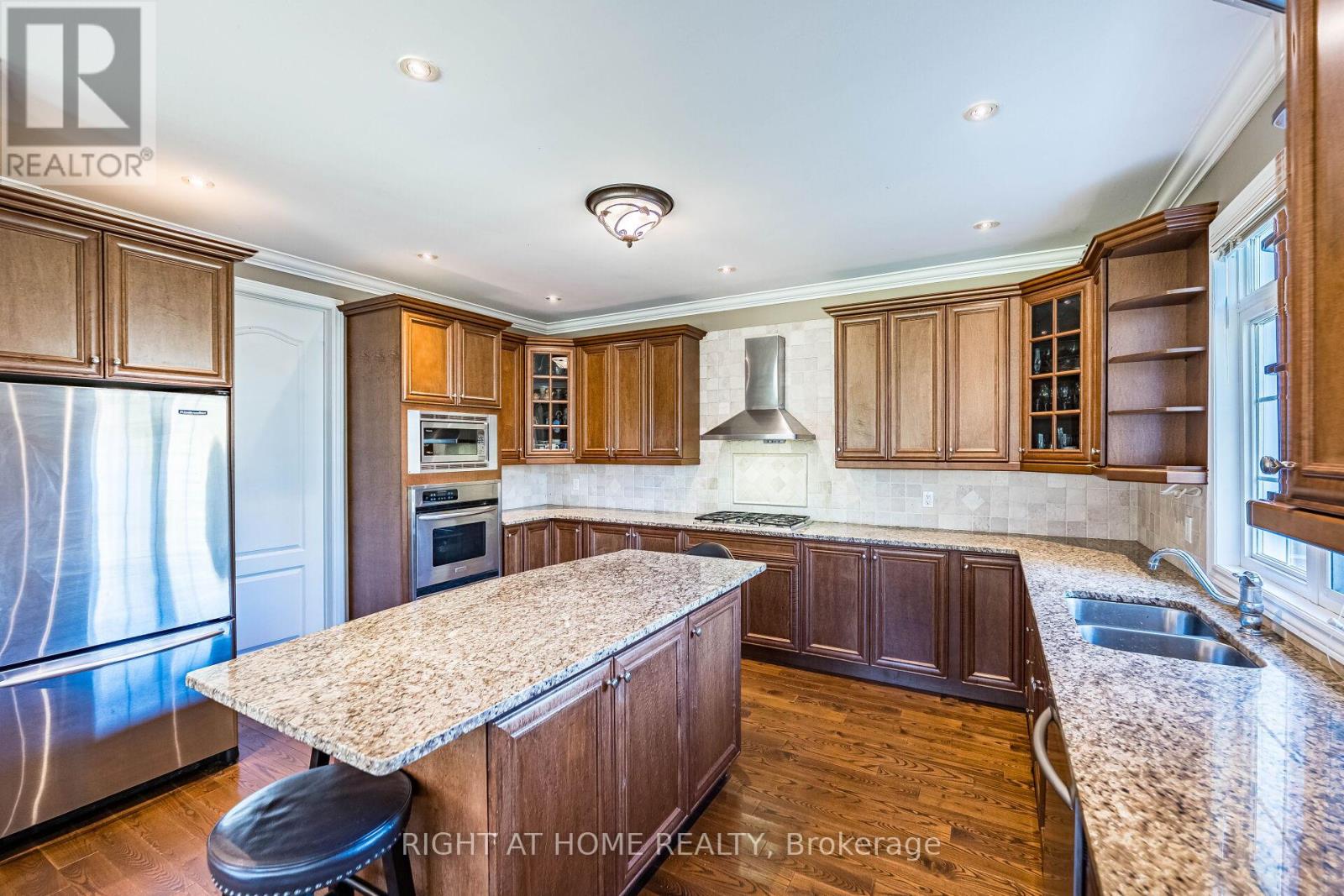 11150 Menzies Court, Milton, Ontario  L0P 1B0 - Photo 22 - W12974390