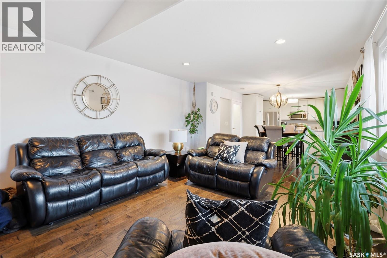 207 5th Avenue, Aberdeen, Saskatchewan  S0K 0A0 - Photo 15 - SK032420