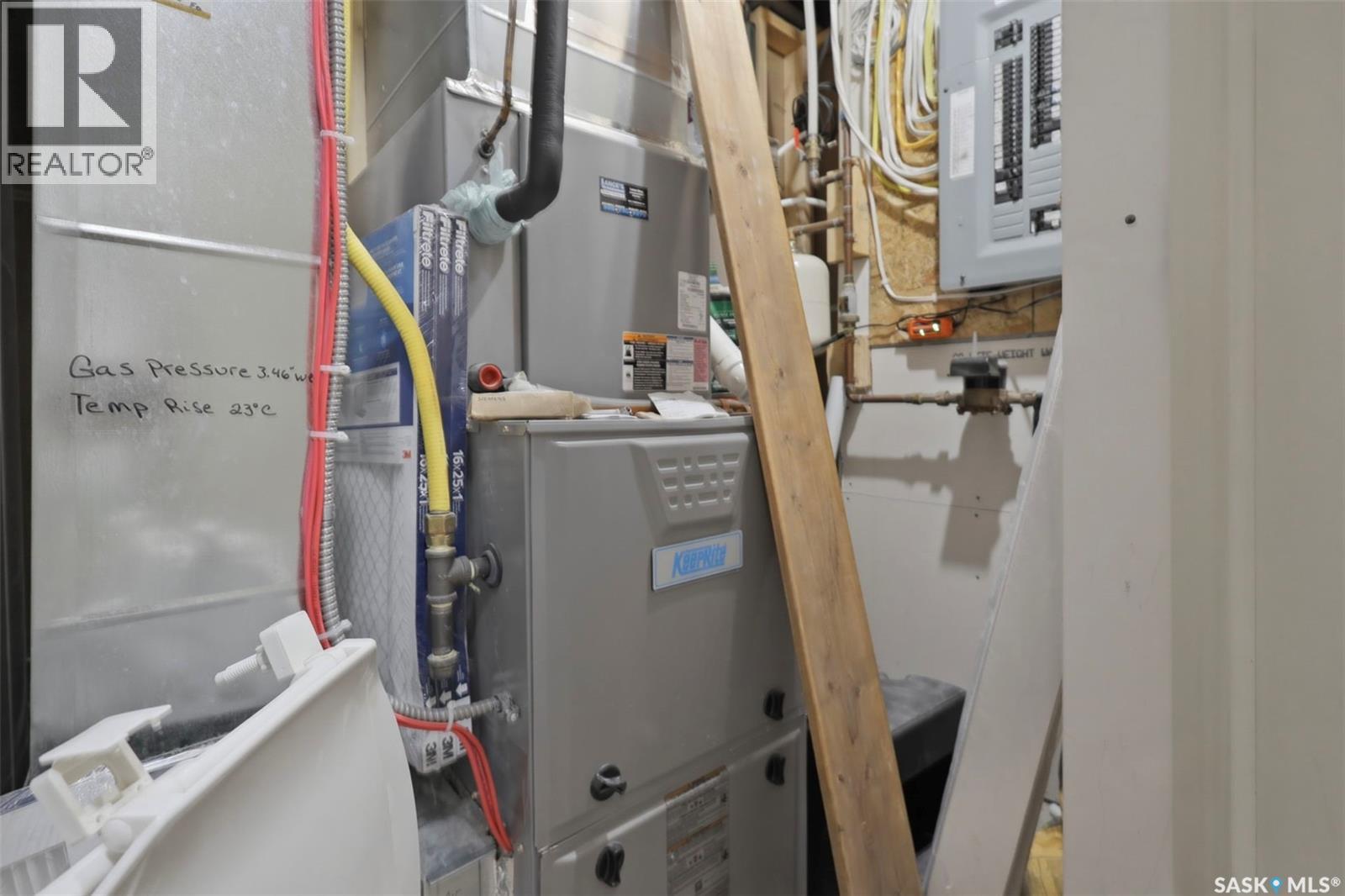 207 5th Avenue, Aberdeen, Saskatchewan  S0K 0A0 - Photo 31 - SK032420