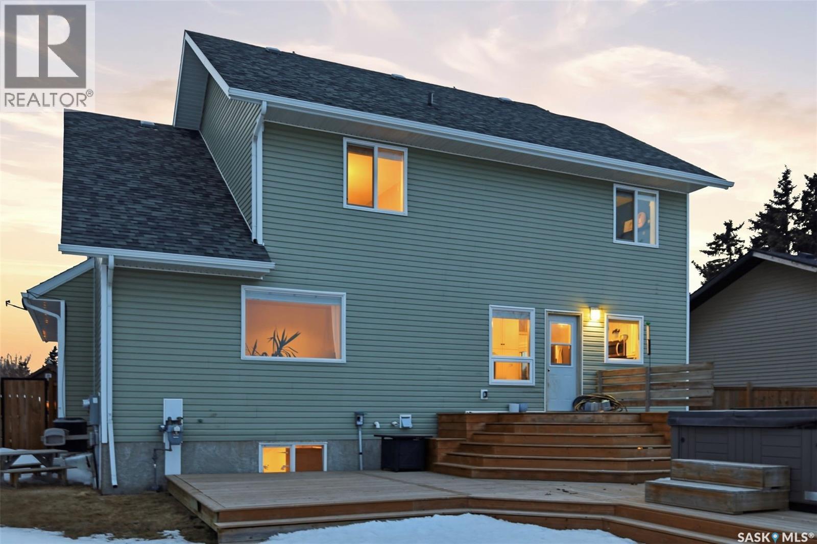 207 5th Avenue, Aberdeen, Saskatchewan  S0K 0A0 - Photo 35 - SK032420