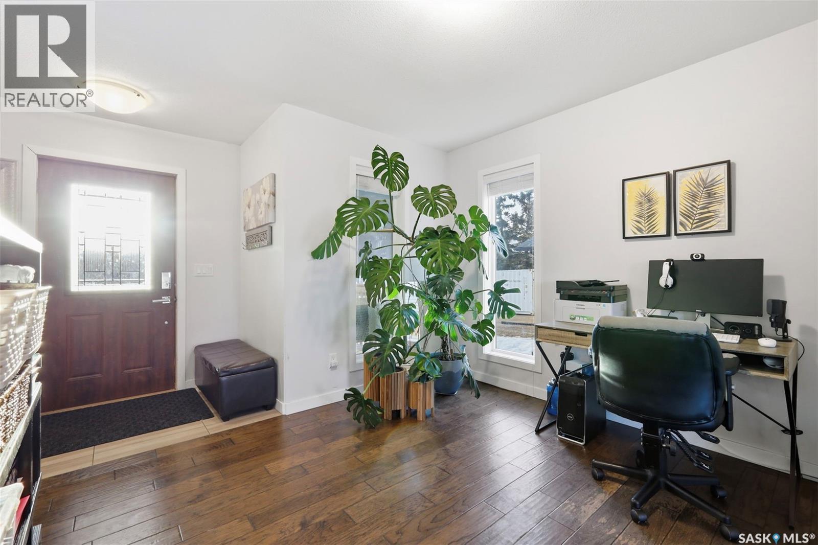 207 5th Avenue, Aberdeen, Saskatchewan  S0K 0A0 - Photo 4 - SK032420