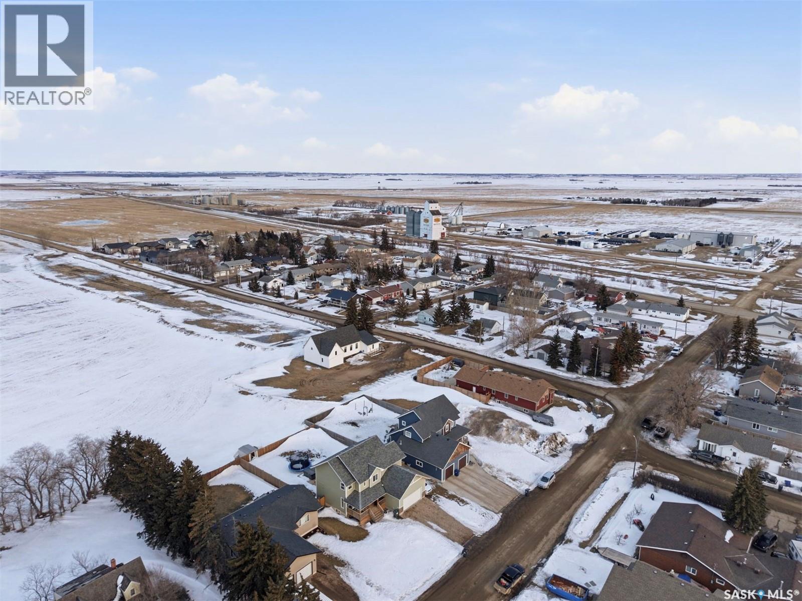 207 5th Avenue, Aberdeen, Saskatchewan  S0K 0A0 - Photo 40 - SK032420