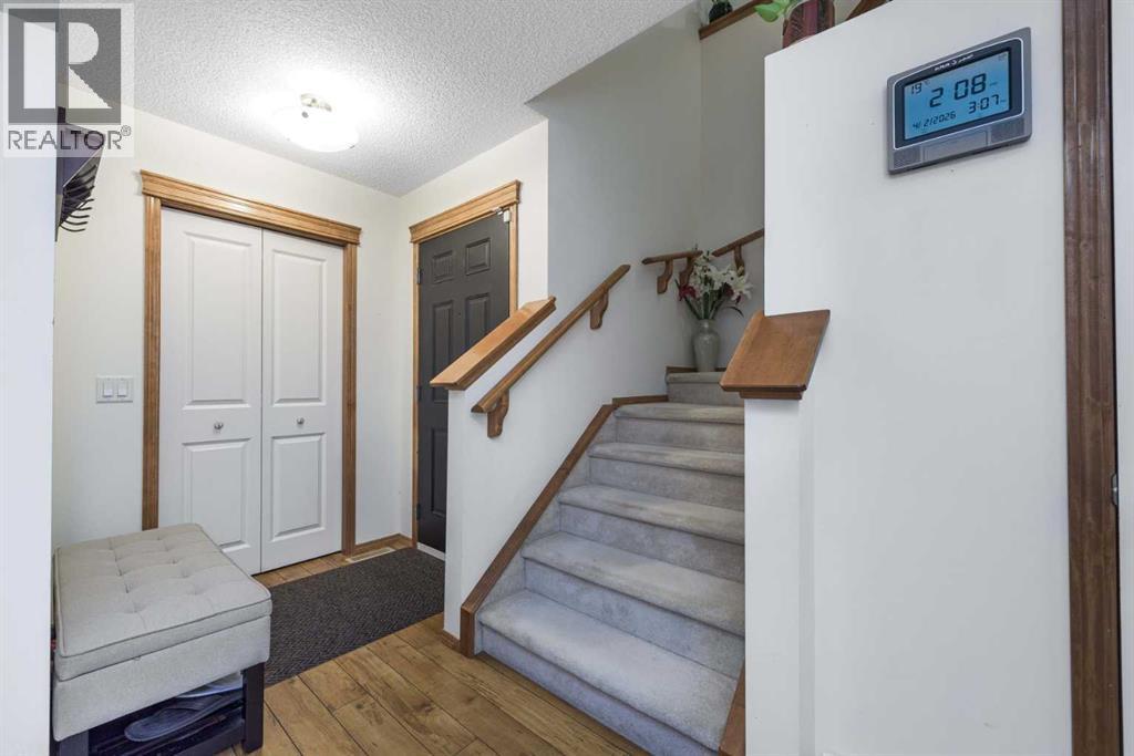 74 Tuscany Springs Hill Nw, Calgary, Alberta T3L 3E4 - Photo 3 - A2286017