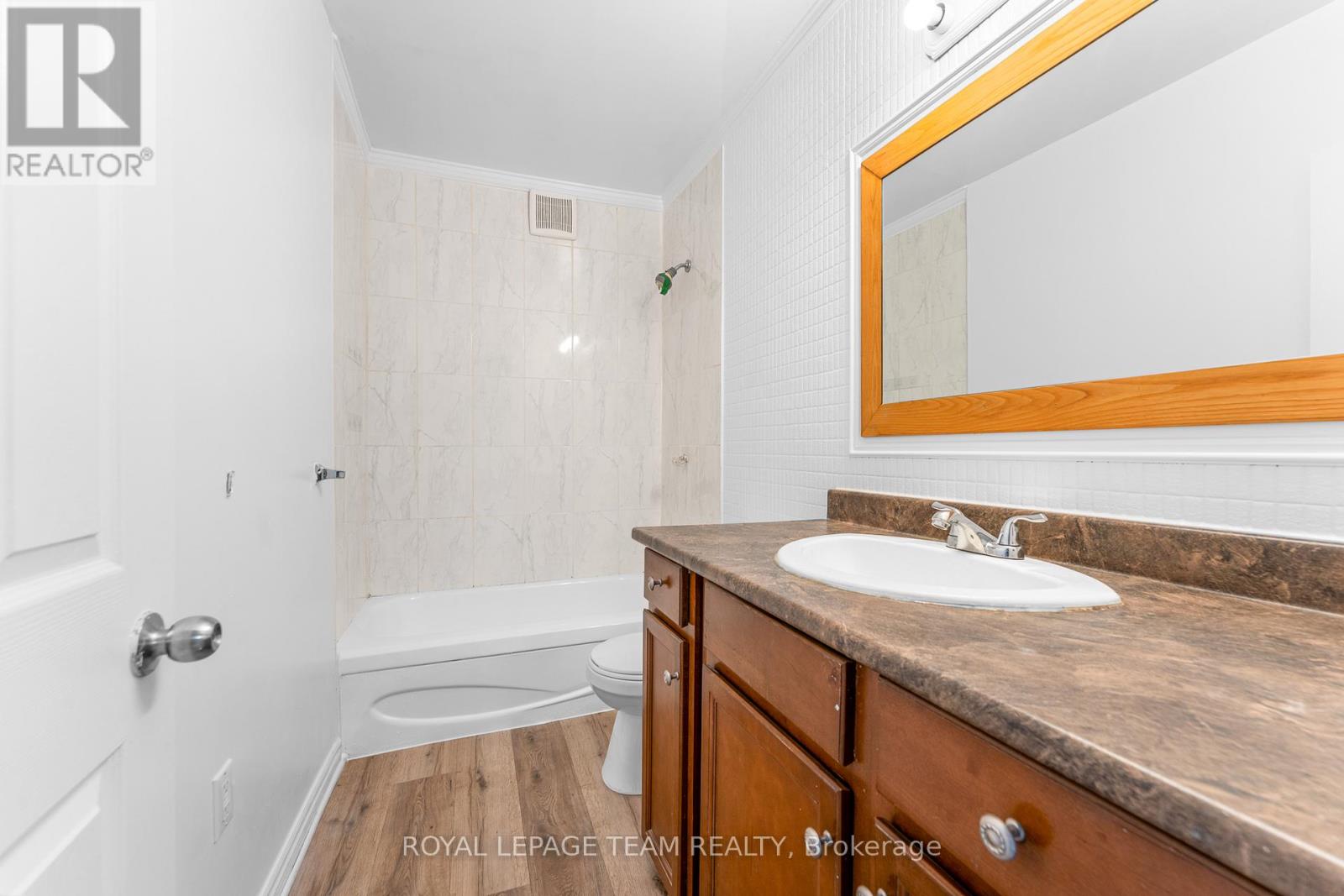 109 Marier Avenue, Ottawa, Ontario  K1L 5R9 - Photo 11 - X12974396