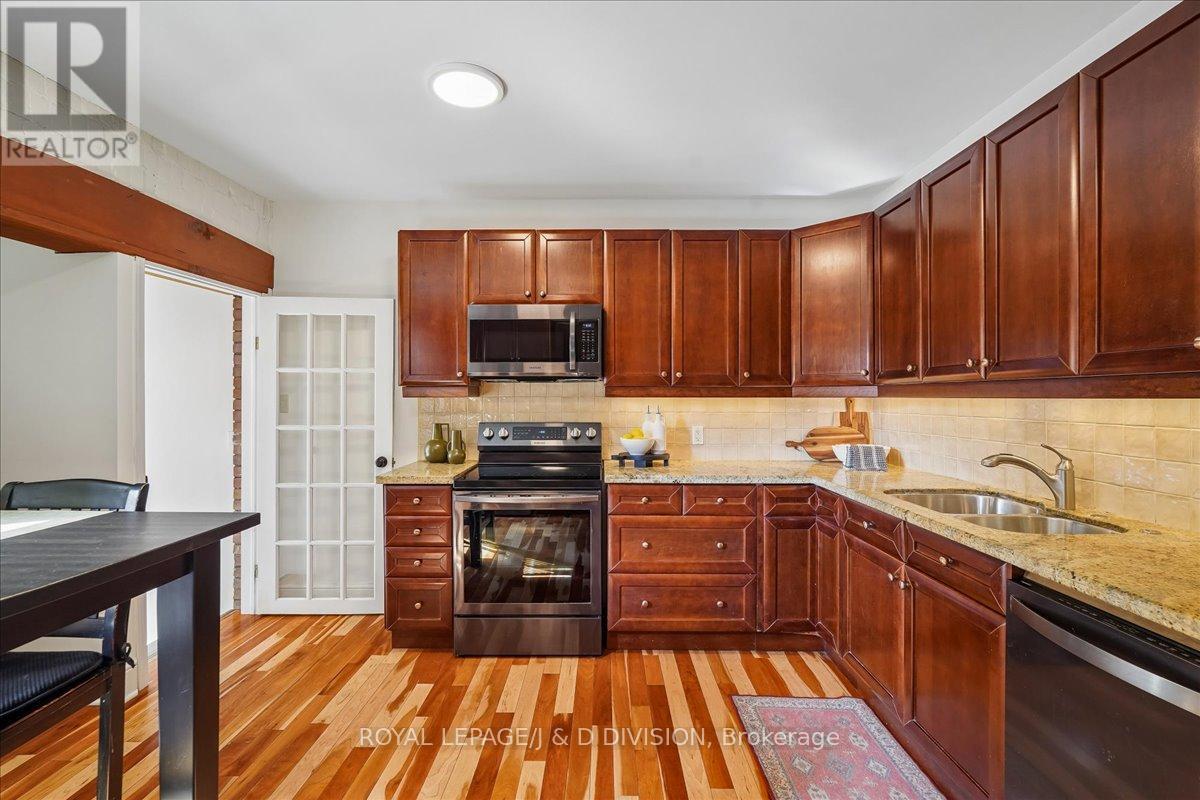 141 Browning Avenue, Toronto, Ontario  M4K 1W4 - Photo 12 - E12974398