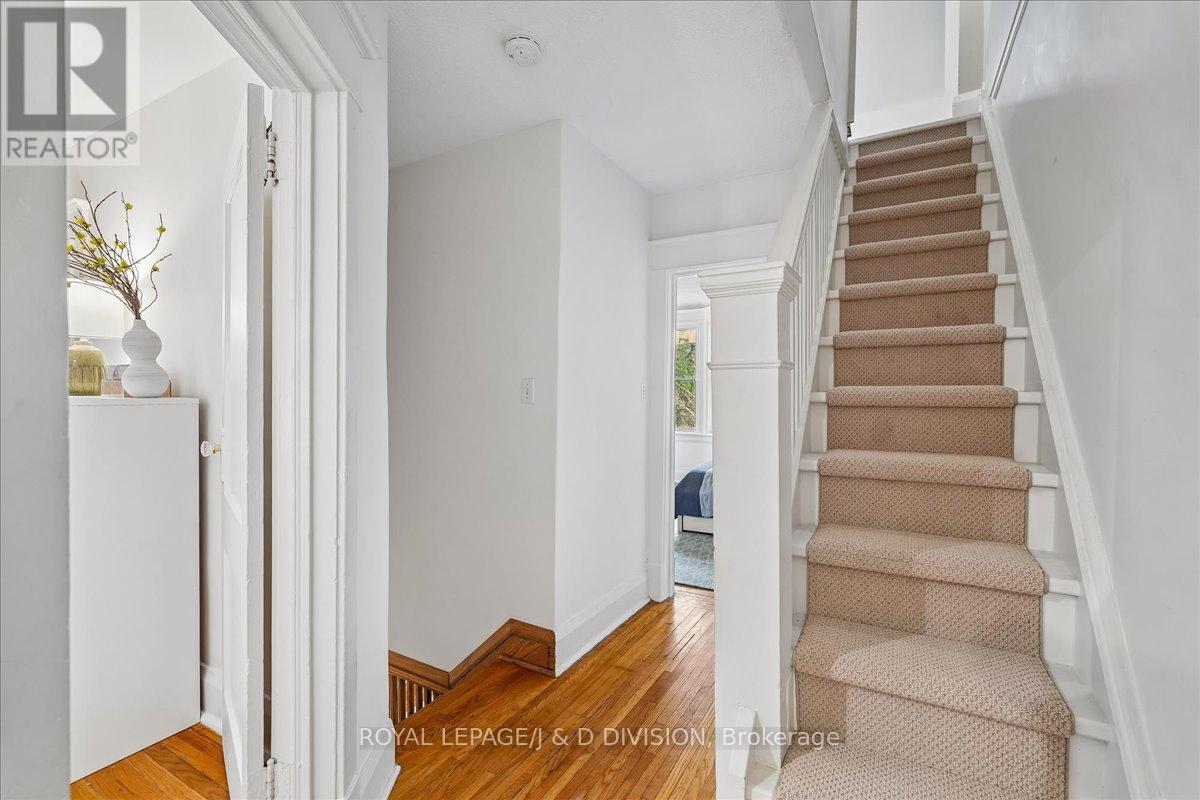 141 Browning Avenue, Toronto, Ontario  M4K 1W4 - Photo 27 - E12974398