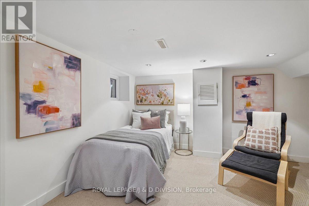 141 Browning Avenue, Toronto, Ontario  M4K 1W4 - Photo 31 - E12974398