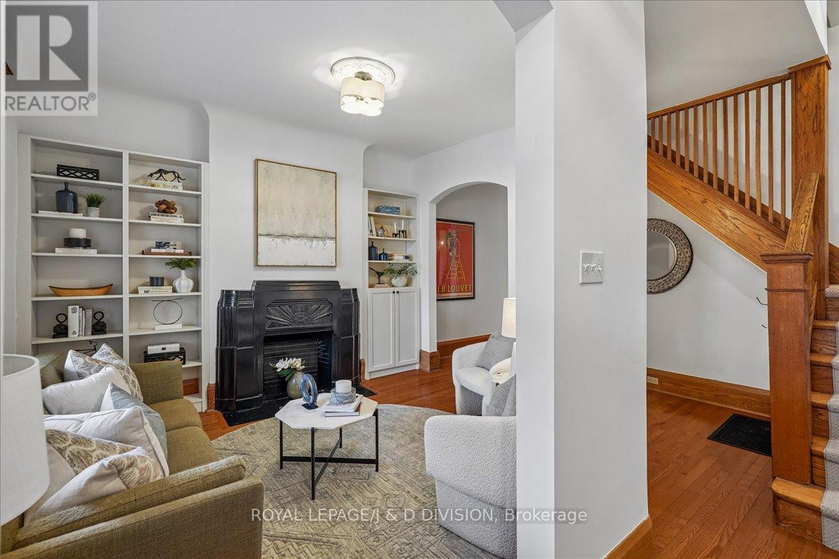 141 Browning Avenue, Toronto, Ontario  M4K 1W4 - Photo 4 - E12974398